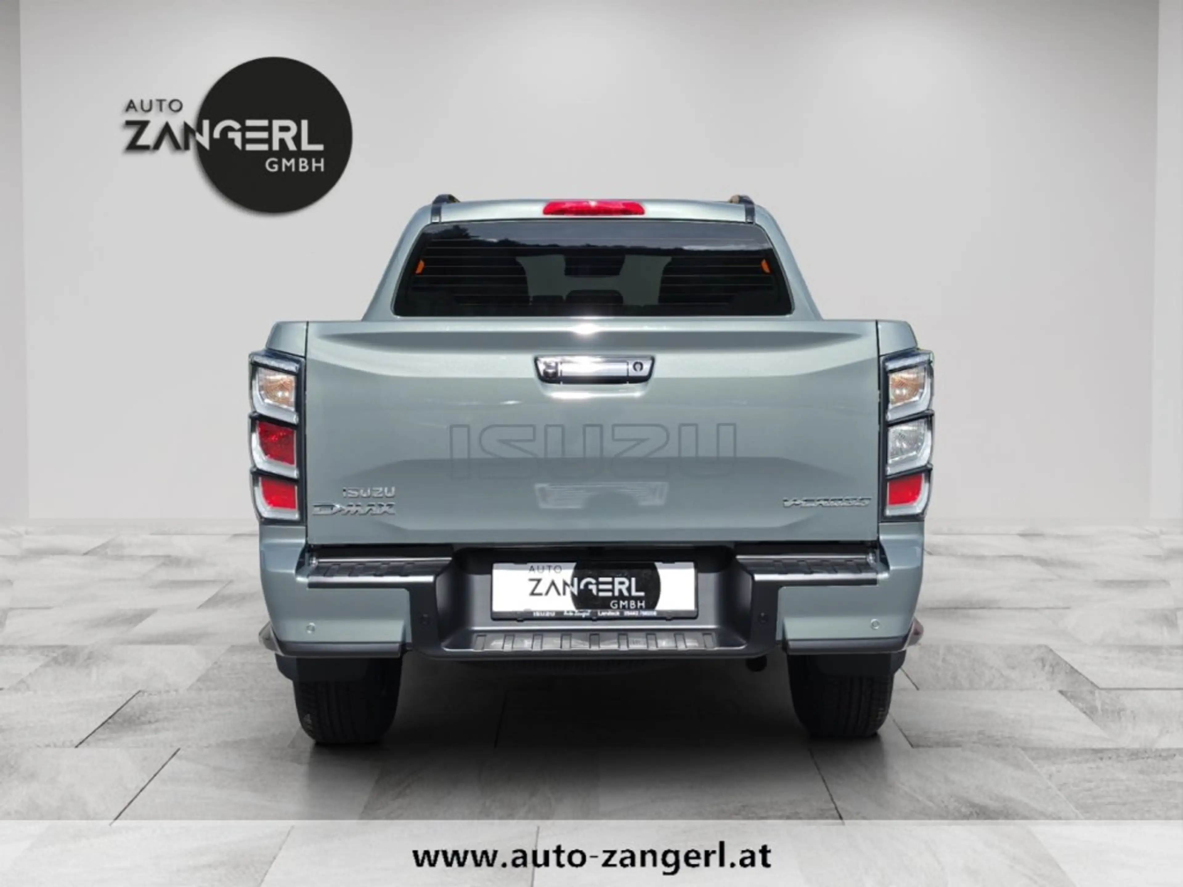 Isuzu D-Max 2,2 Double Cab V-Cross 4WD AT — photo 5