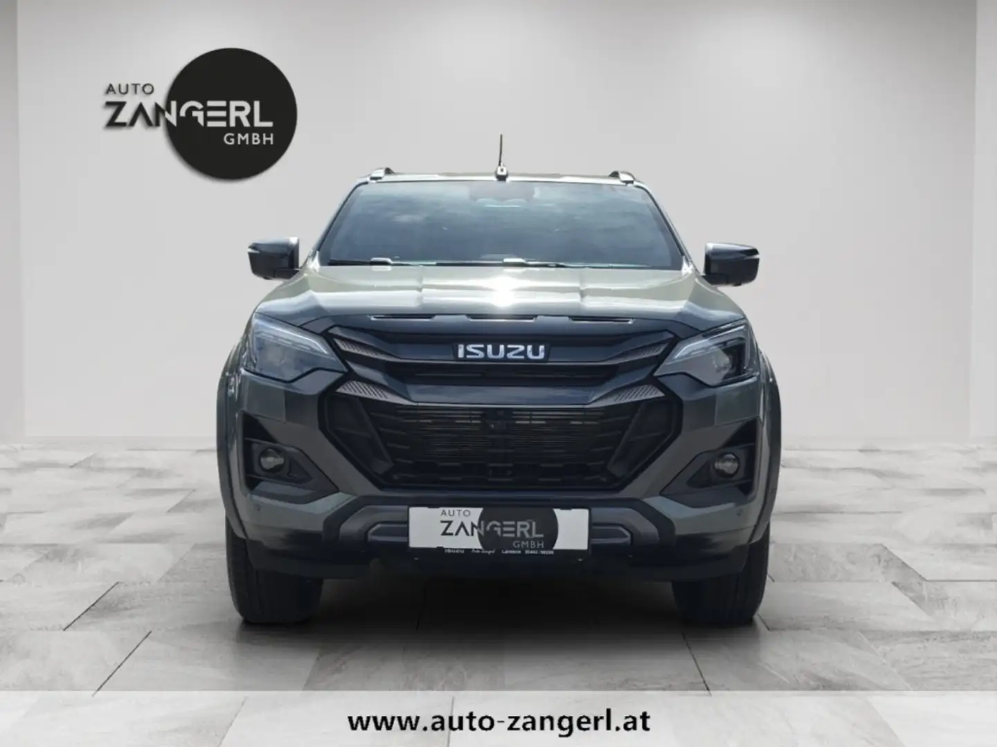 Isuzu D-Max 2,2 Double Cab V-Cross 4WD AT Grün - 2