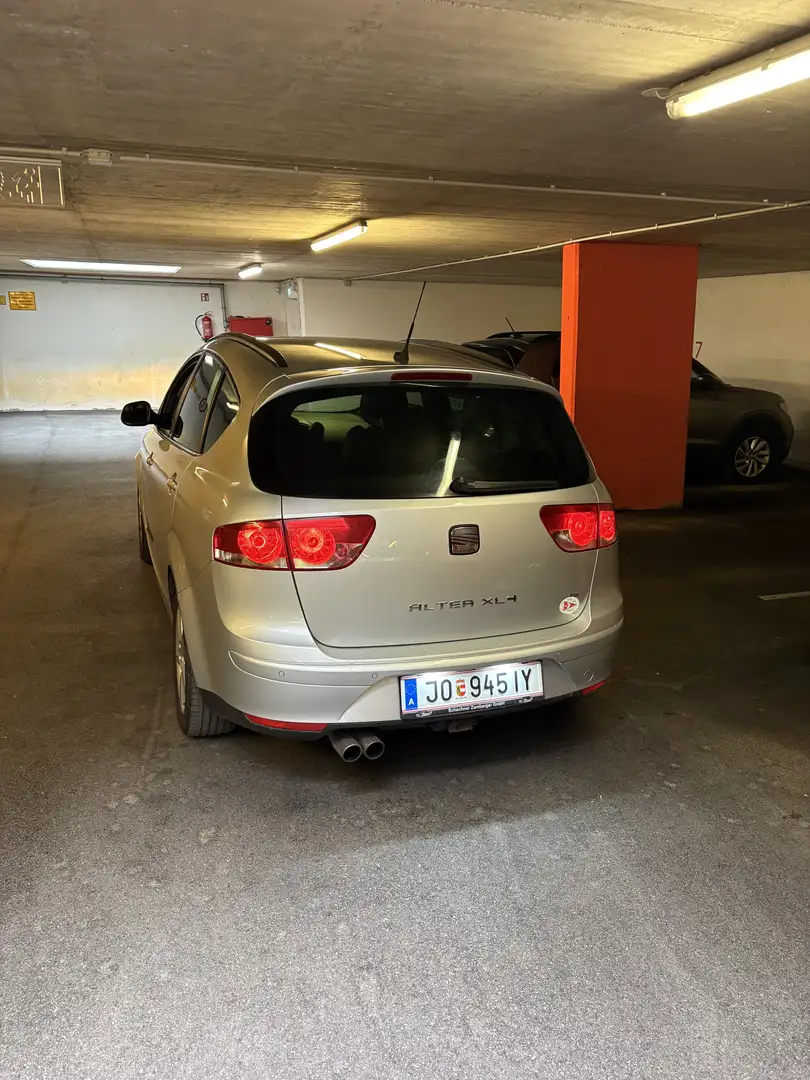 SEAT Altea XL ChiliTech Stadtcowboy 2,0 TDi CR 4WD Grau - 2