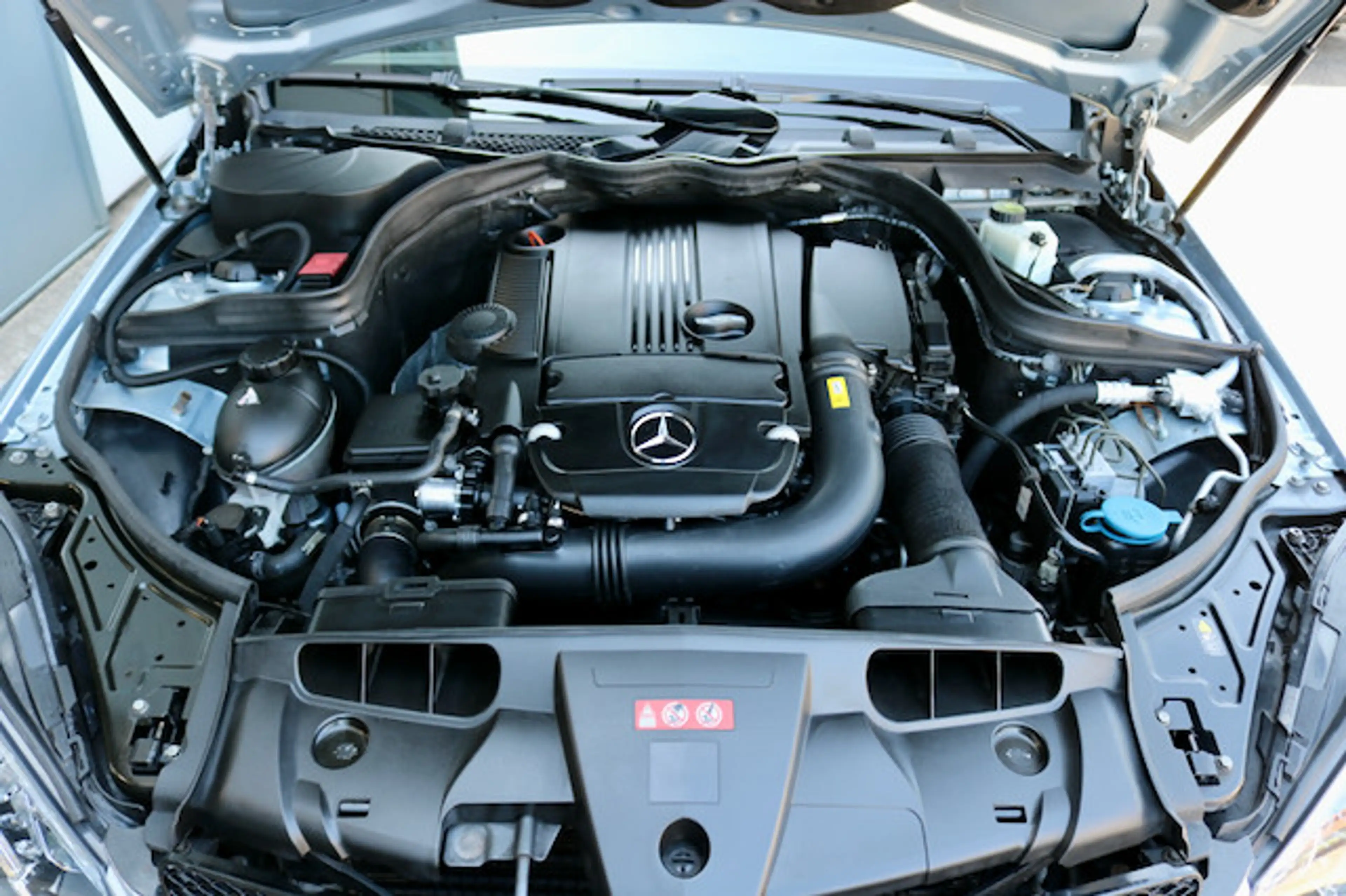 Mercedes-Benz E 250 Cabrio CGI AMG Line |Leder|Led|Memory — photo 18