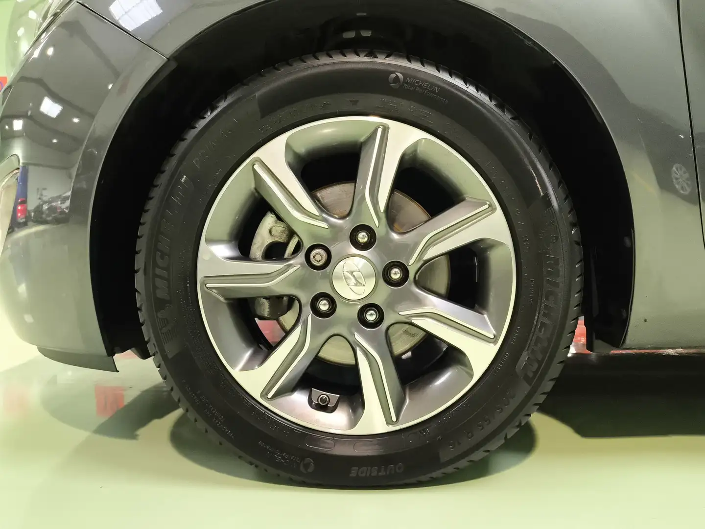 Hyundai iX20 1.6 MPI BD Tecno 126 Gris - 2