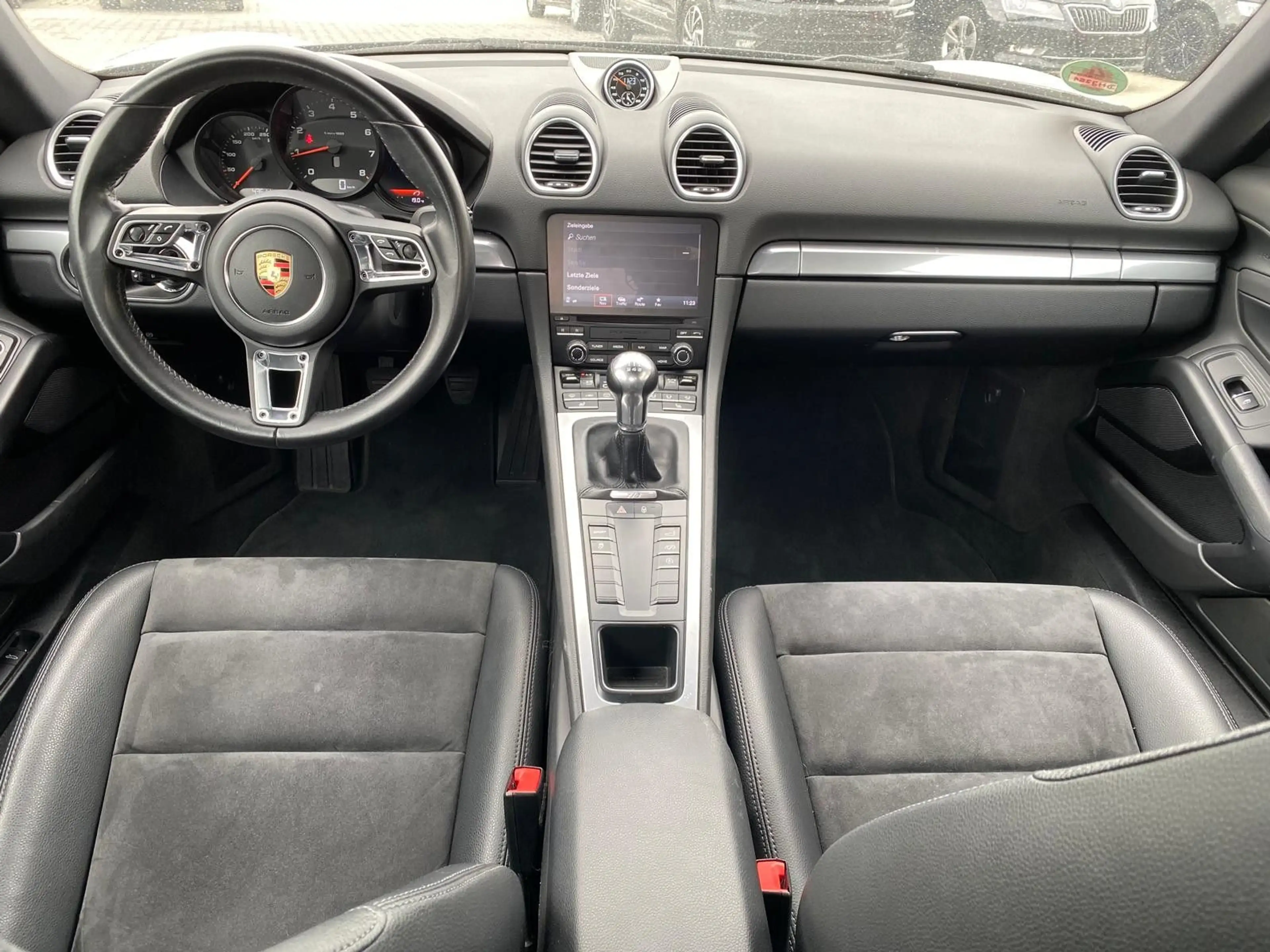 Porsche Cayman 718 / NAVI/ Chrono/Top Zustand — photo 2