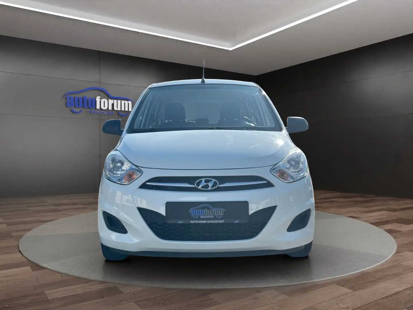 Hyundai i10 FIFA WM Edition WENIG KM°TÜV NEU°2.HAND Weiß - 2
