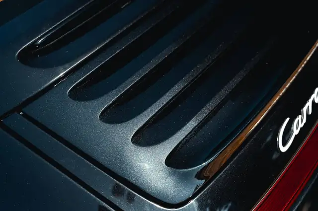 Porsche 911 view 20