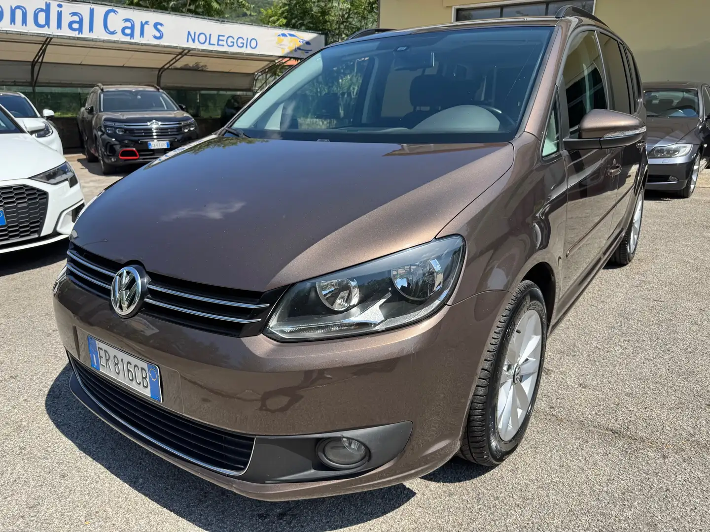 Volkswagen Touran Touran II 2010 1.6 tdi bm Comfortline 7 Posti Grigio - 1