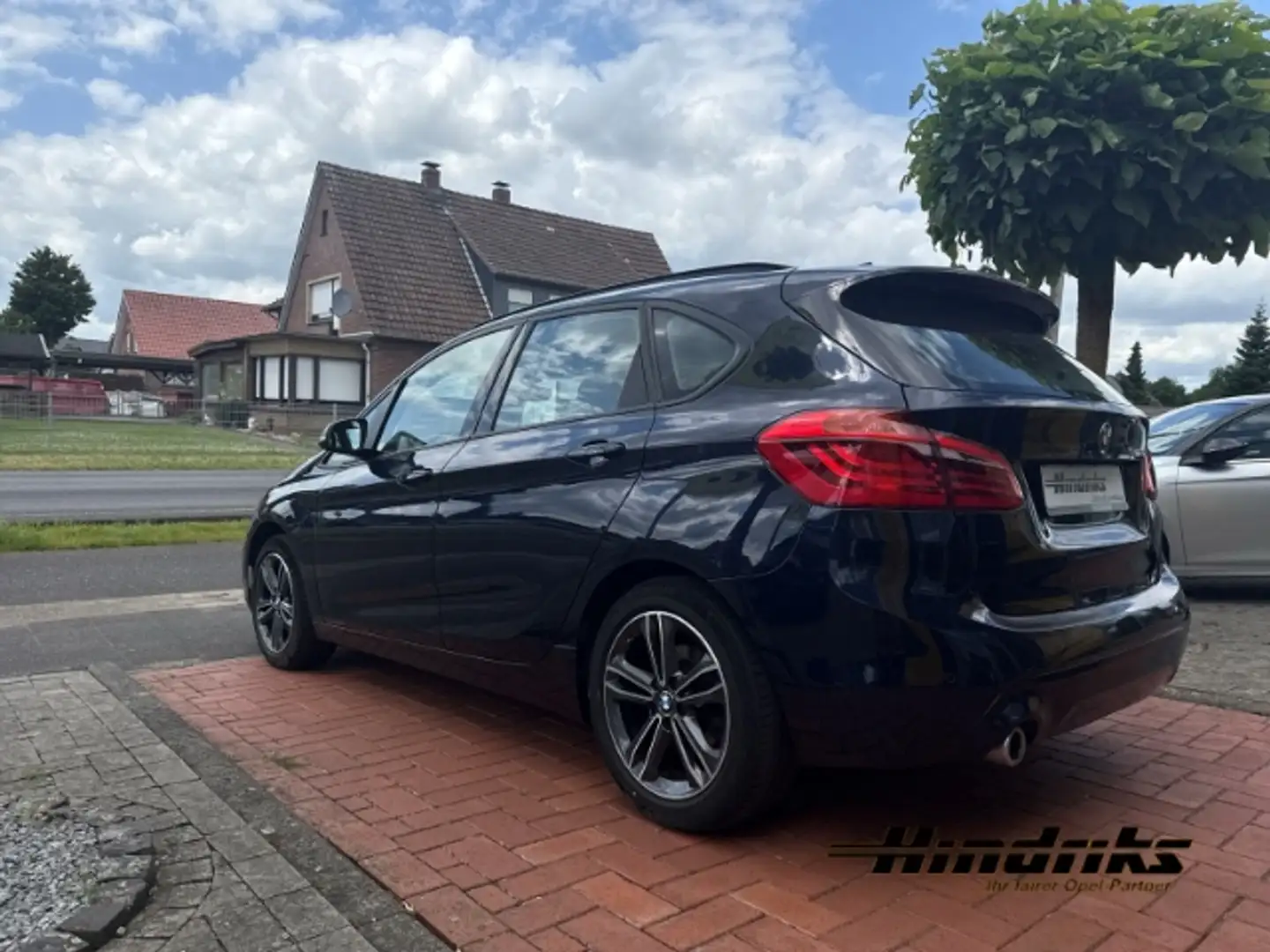 BMW 218 Active Tourer 1.5i Sport Line Navi Soundsystem LED Blau - 2