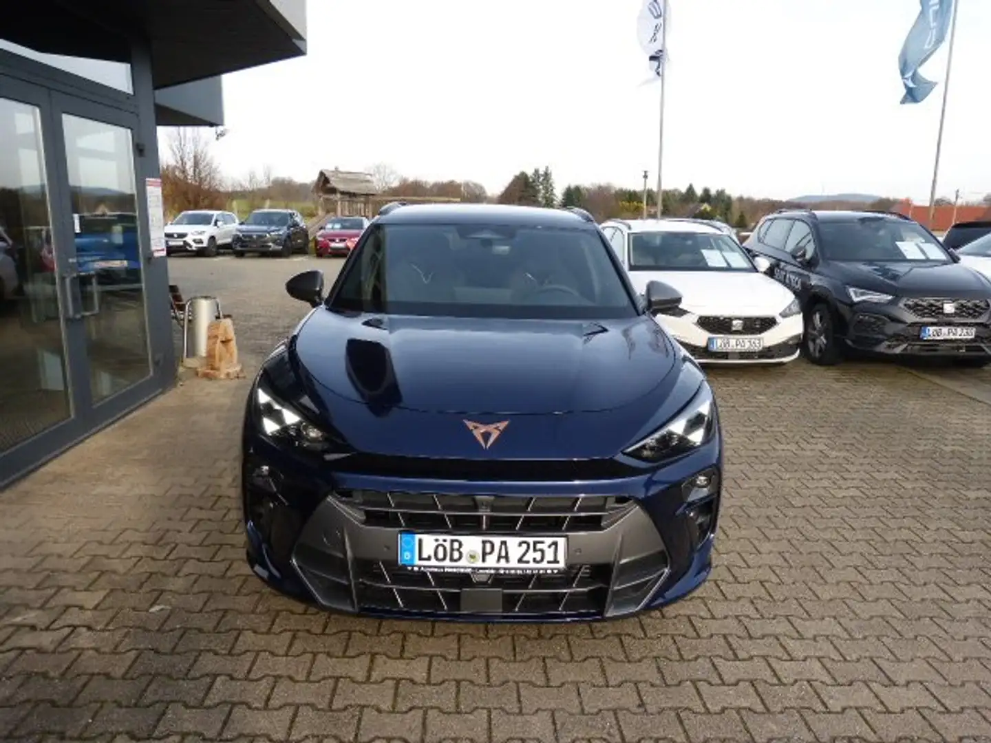 CUPRA Terramar Terramar 1.5 eTSI 7-Gang-DSG Blau - 2