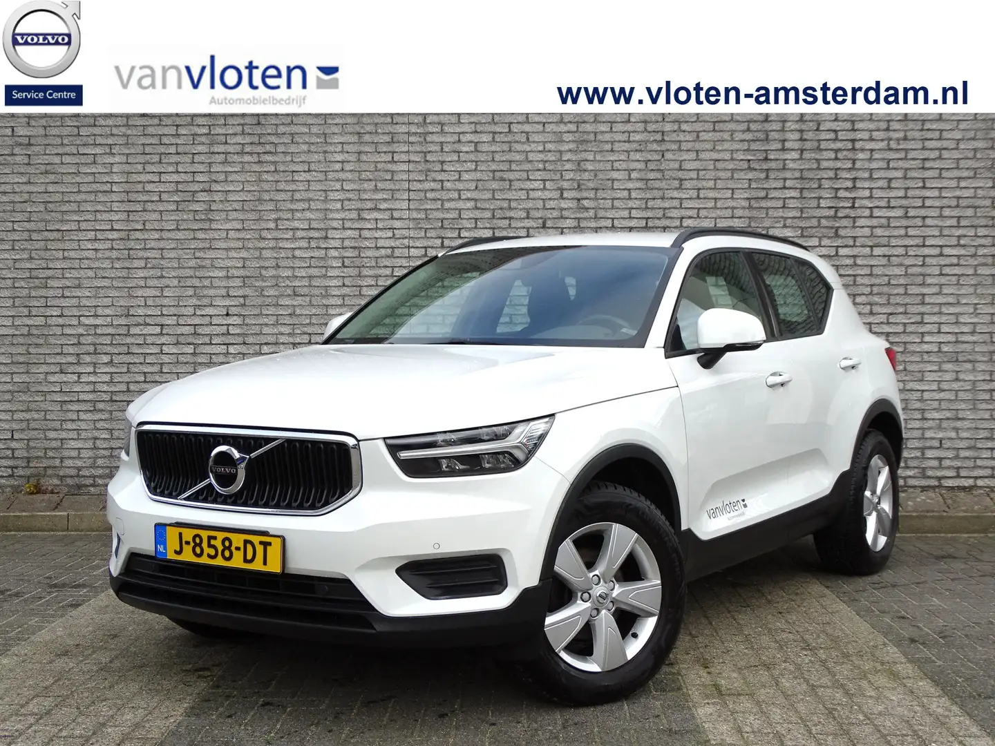 Volvo XC40 T3 Momentum | Navi | PDC Blanc - 1