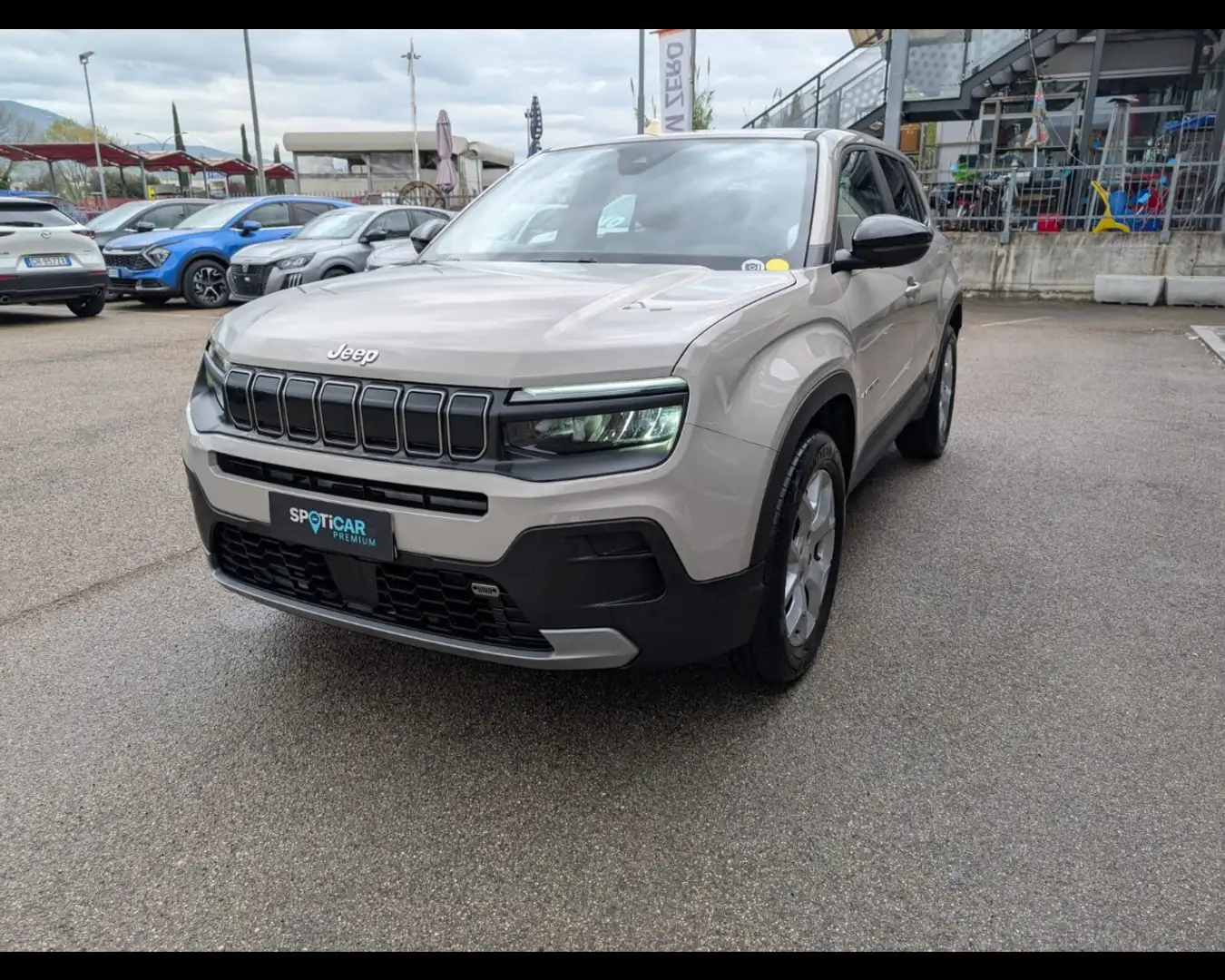 Jeep Avenger 1.2 Turbo Altitude Beżowy - 1