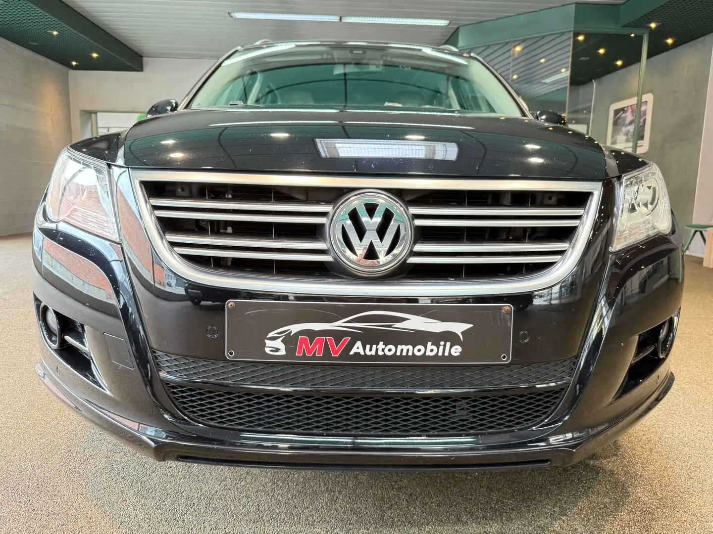 Volkswagen Tiguan 1.4 TSI R line * Cuir * Navi * Caméra * Clim Zwart - 2