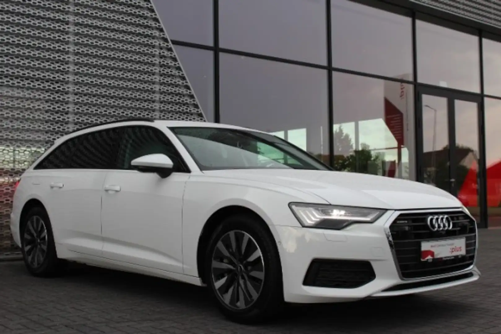 Audi A6 Avant 50 TFSI e quattro HD MLED Navi ACC APS Bianco - 2