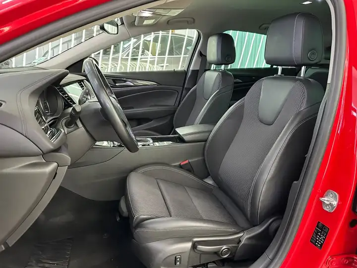 Opel Insignia ST - INNOVATION 1.6 CDTI S/S 2020, foto 6
