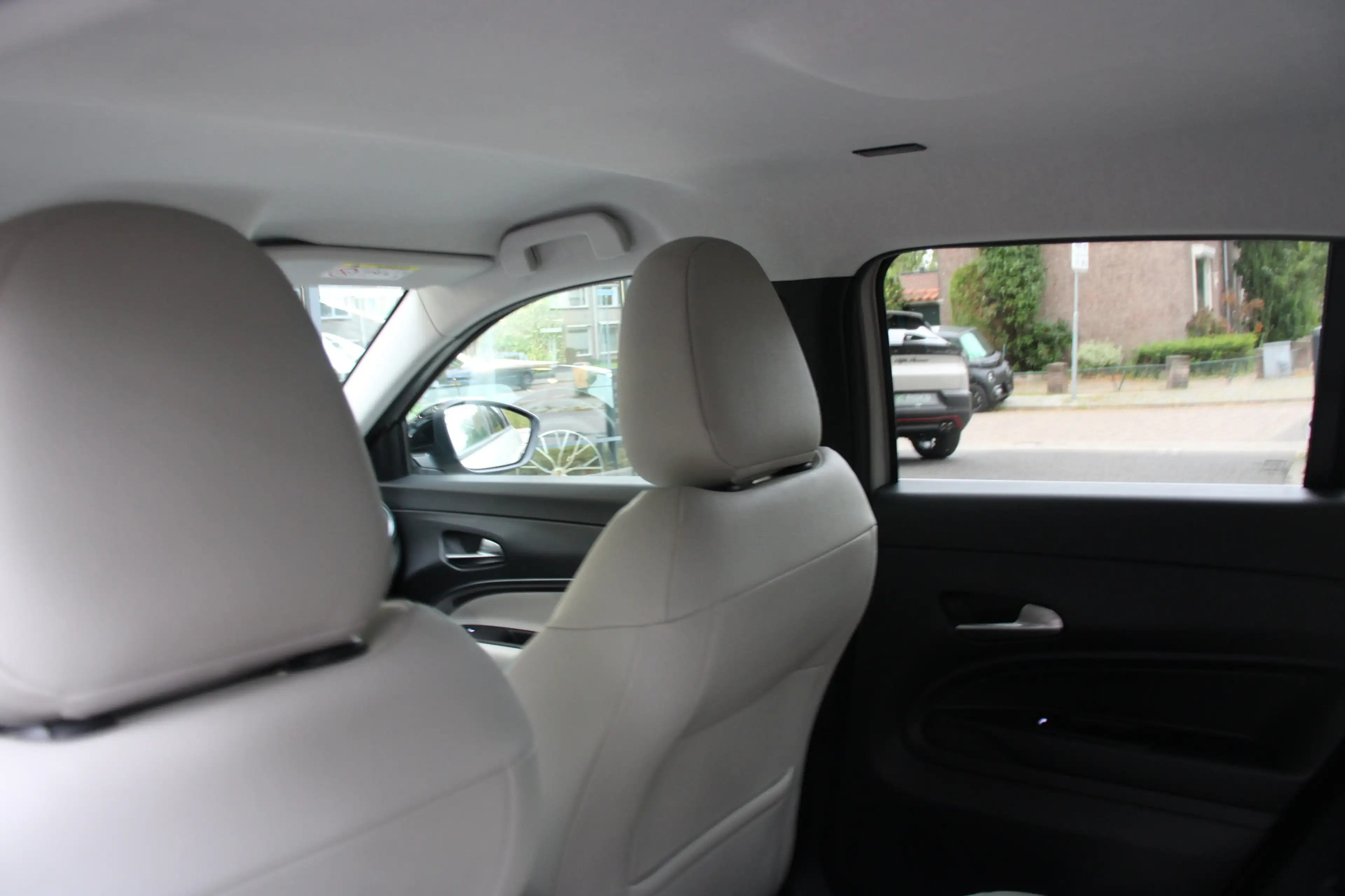 Fiat 600 1.2 Hybrid La Prima — photo 18