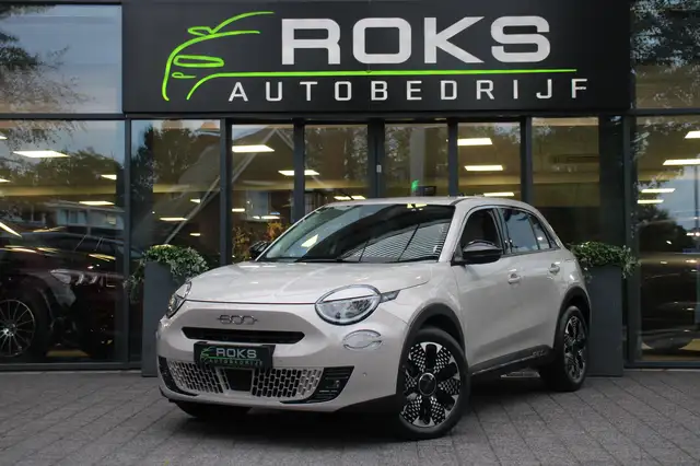 Fiat 600 1.2 Hybrid La Prima