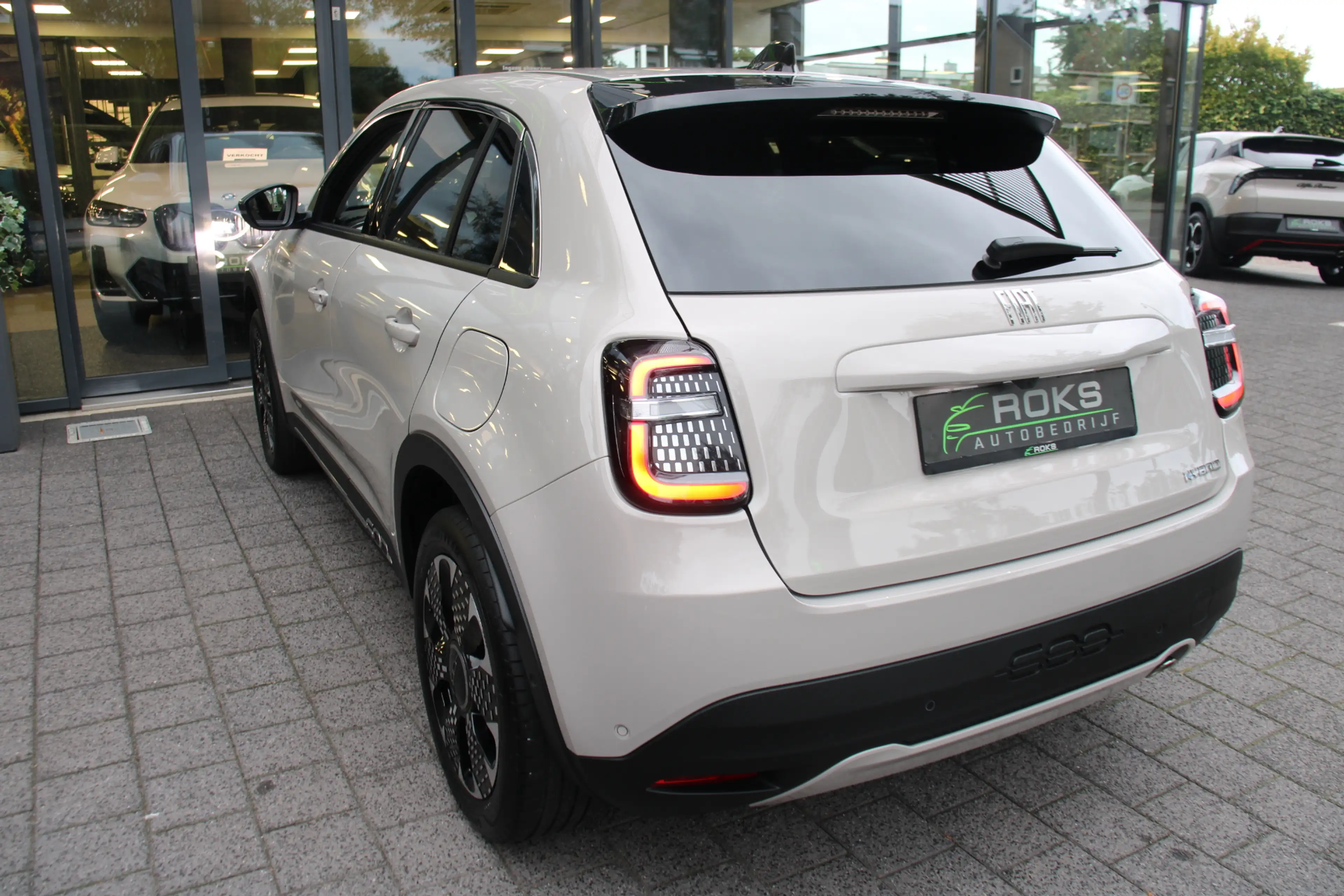 Fiat 600 1.2 Hybrid La Prima — photo 17