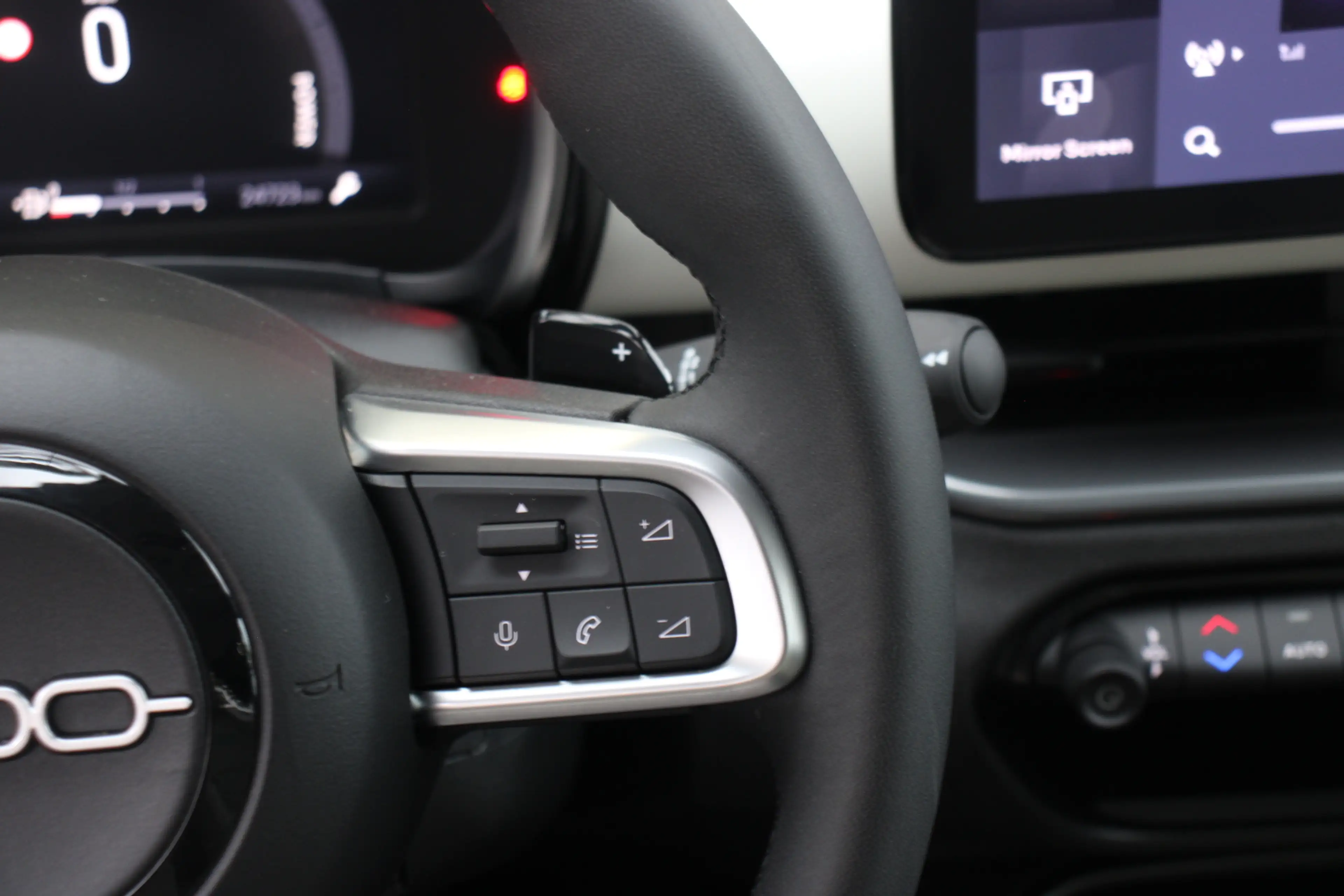 Fiat 600 1.2 Hybrid La Prima — photo 21