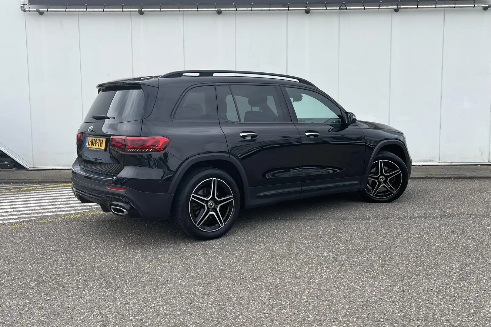 Mercedes-Benz GLB 200 GLB Automaat Business Solution AMG 7-Persoons | Pr Zwart - 2
