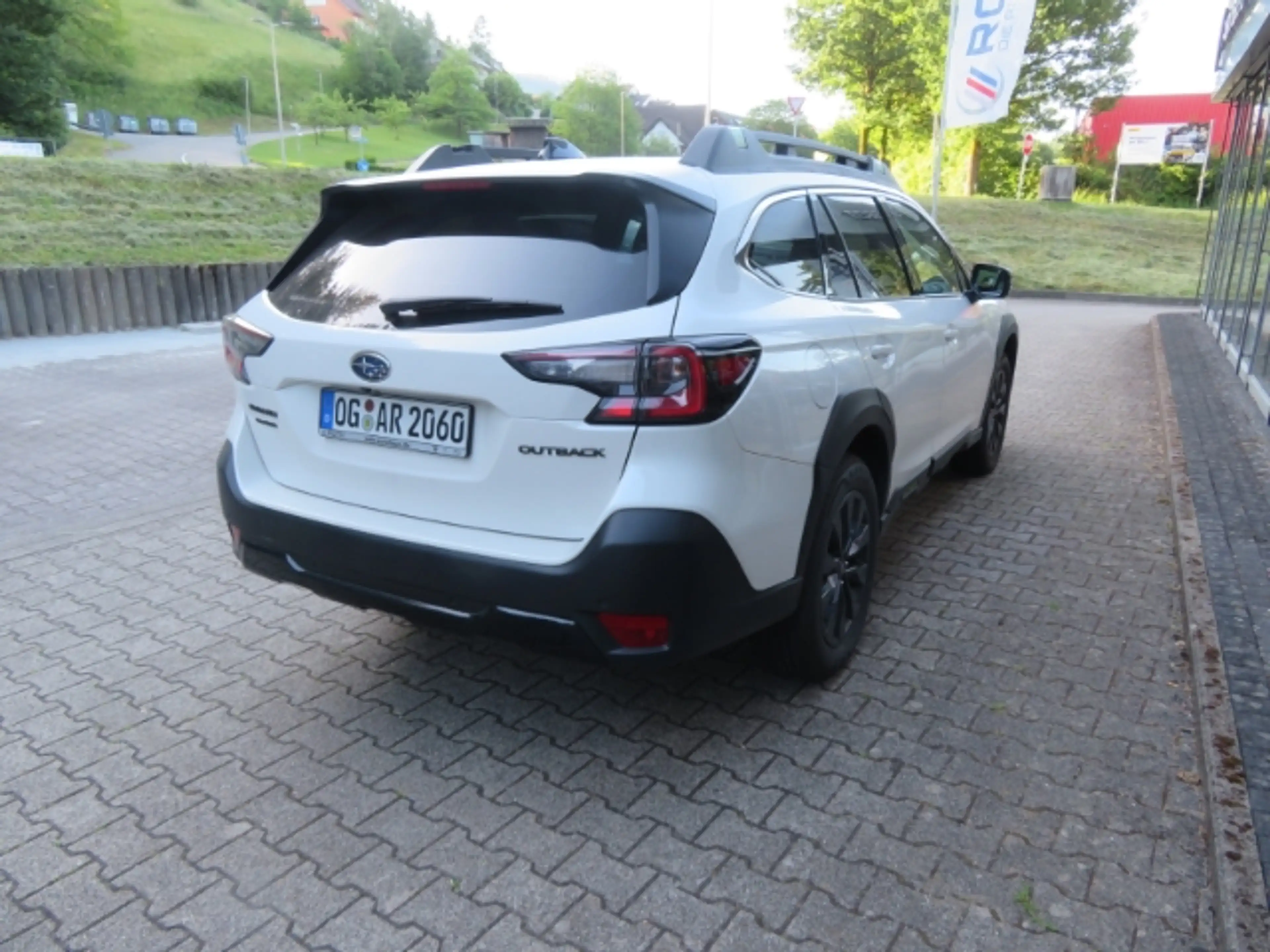 Subaru OUTBACK 2.5i Exclusive Cross Navi LED Dyn. Kurvenlicht ACC — photo 6