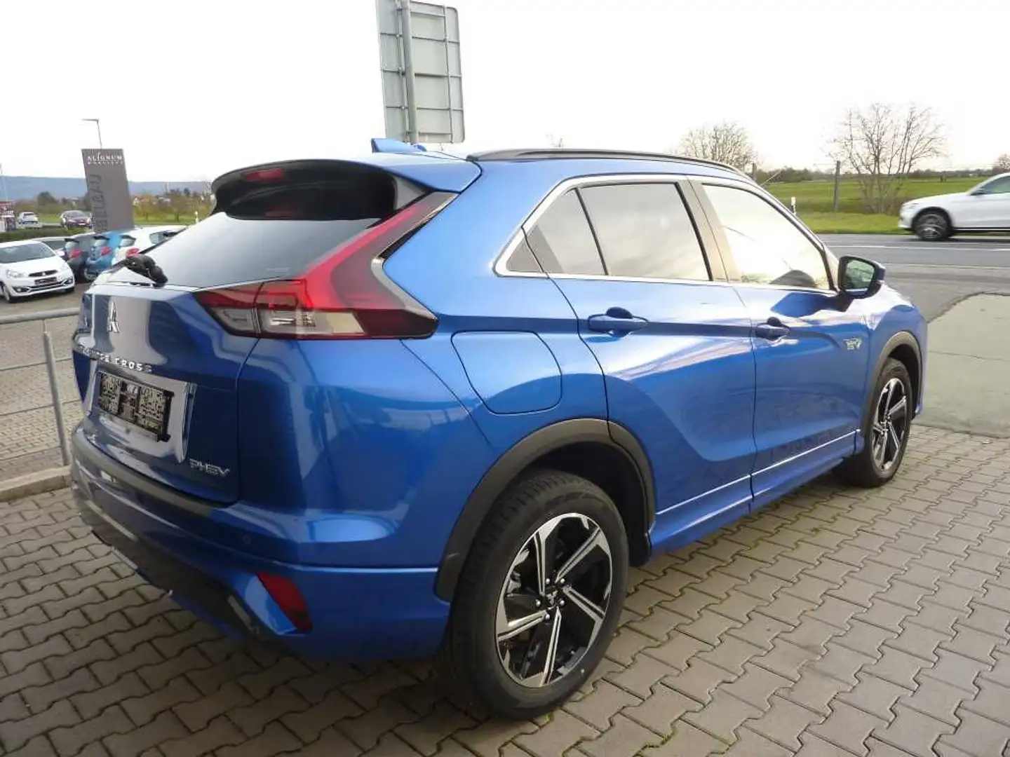 Mitsubishi Eclipse Cross PHEV TOP 4WD 2.4 Leder 188PS Albastru - 2