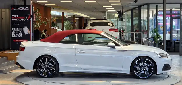 Audi A5 view 3