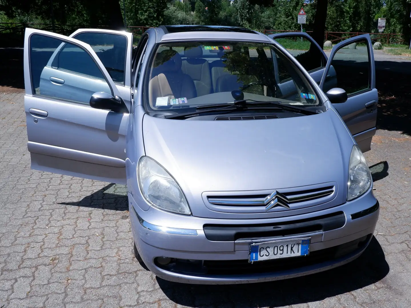 Citroen Xsara Picasso Xsara Picasso Picasso 2.0 HDi Exclusive Срібний - 1