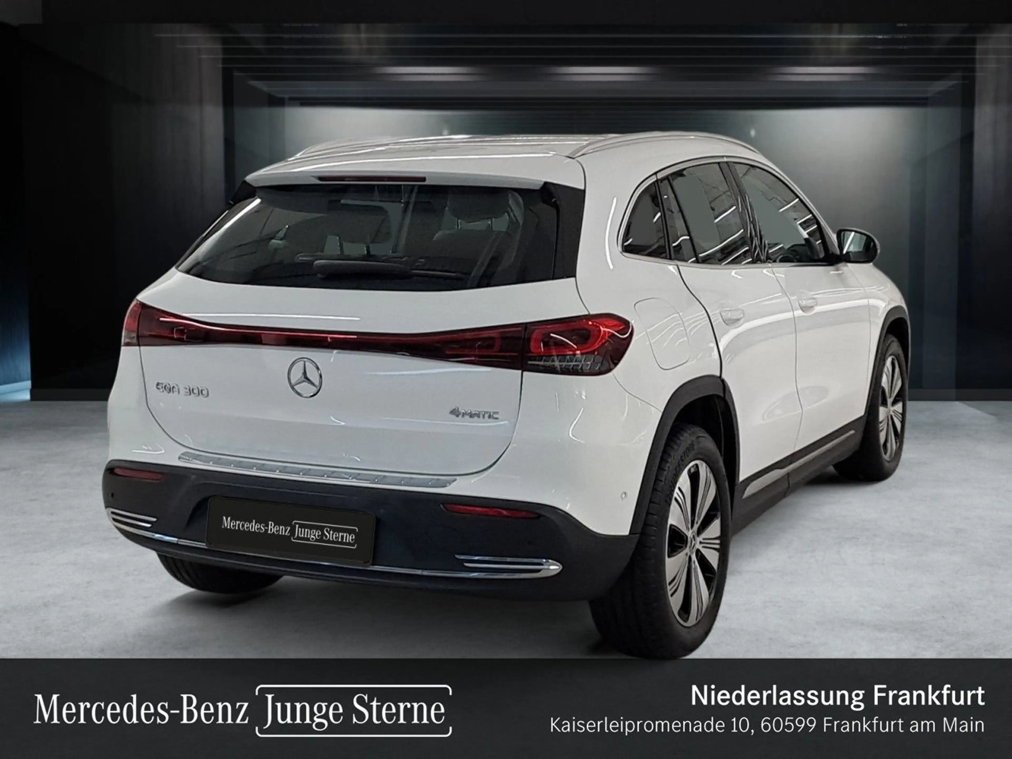 Mercedes-Benz EQA 300 4M PROG+ADVANCED+AHK+KAMERA+MEMORY+SPUR — photo 5