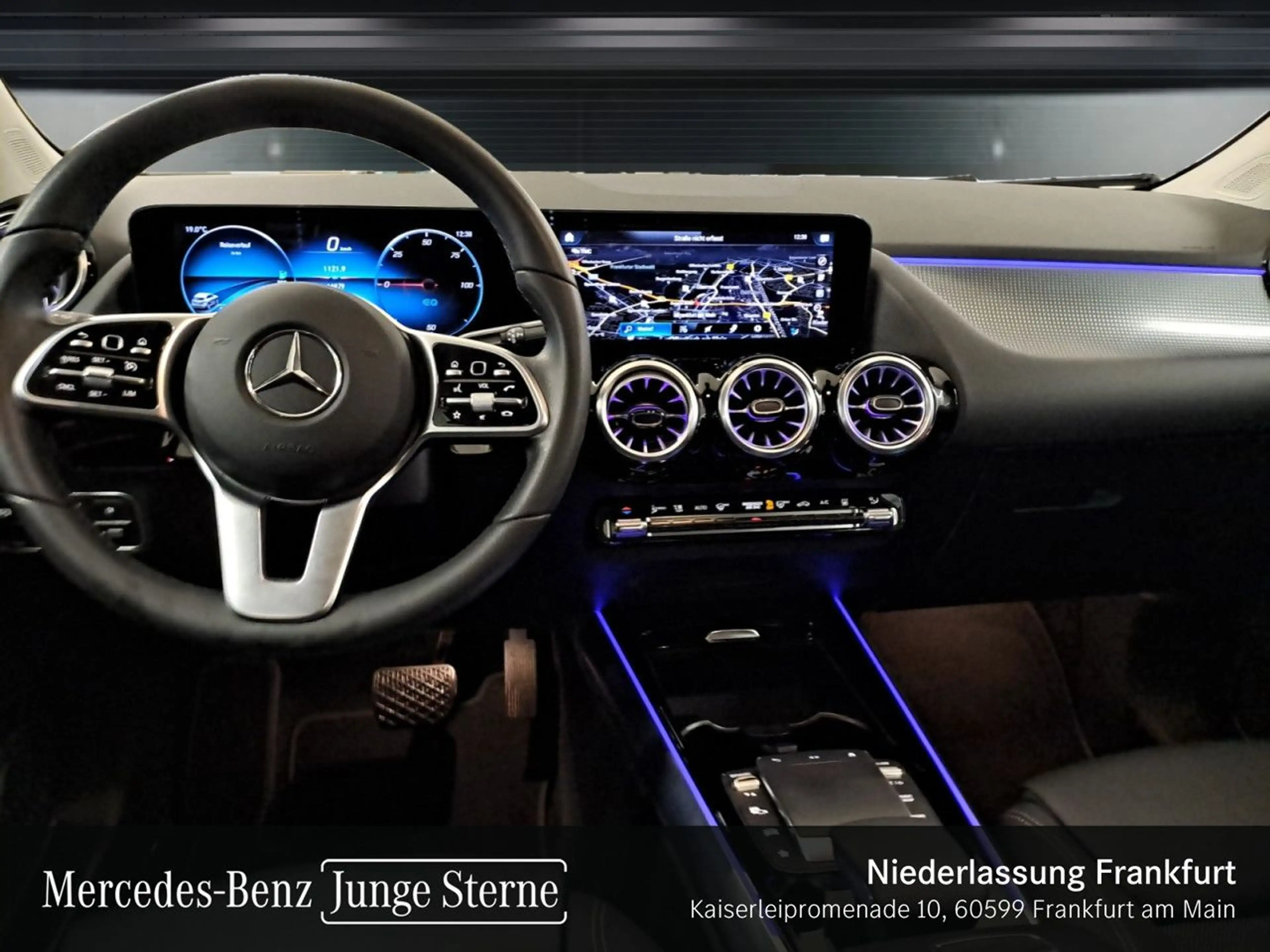Mercedes-Benz EQA 300 4M PROG+ADVANCED+AHK+KAMERA+MEMORY+SPUR — photo 14