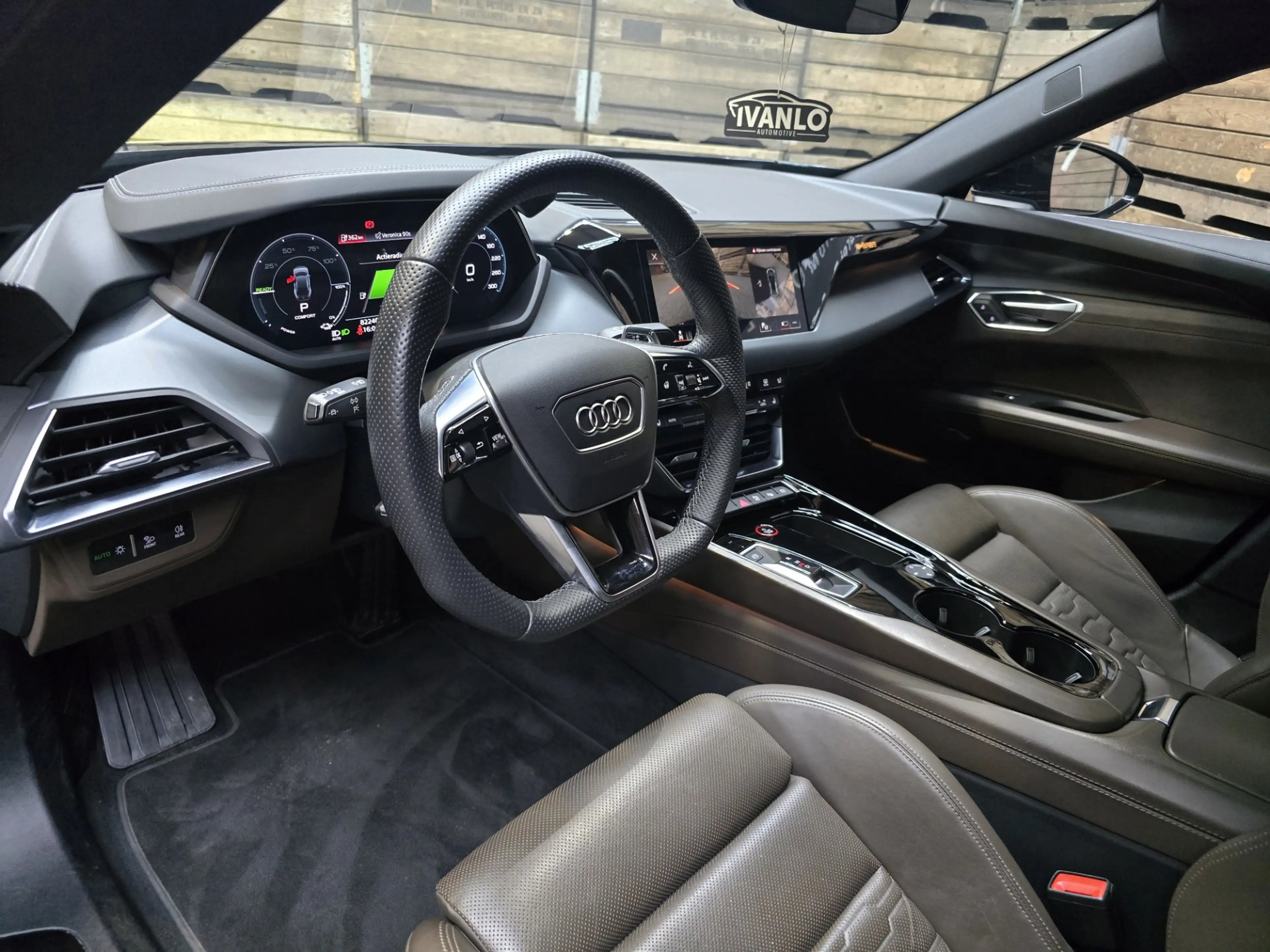 Audi e-tron GT GT edition ZERO 93 kWh Pano Leder/alcantara 4WBS H — photo 3