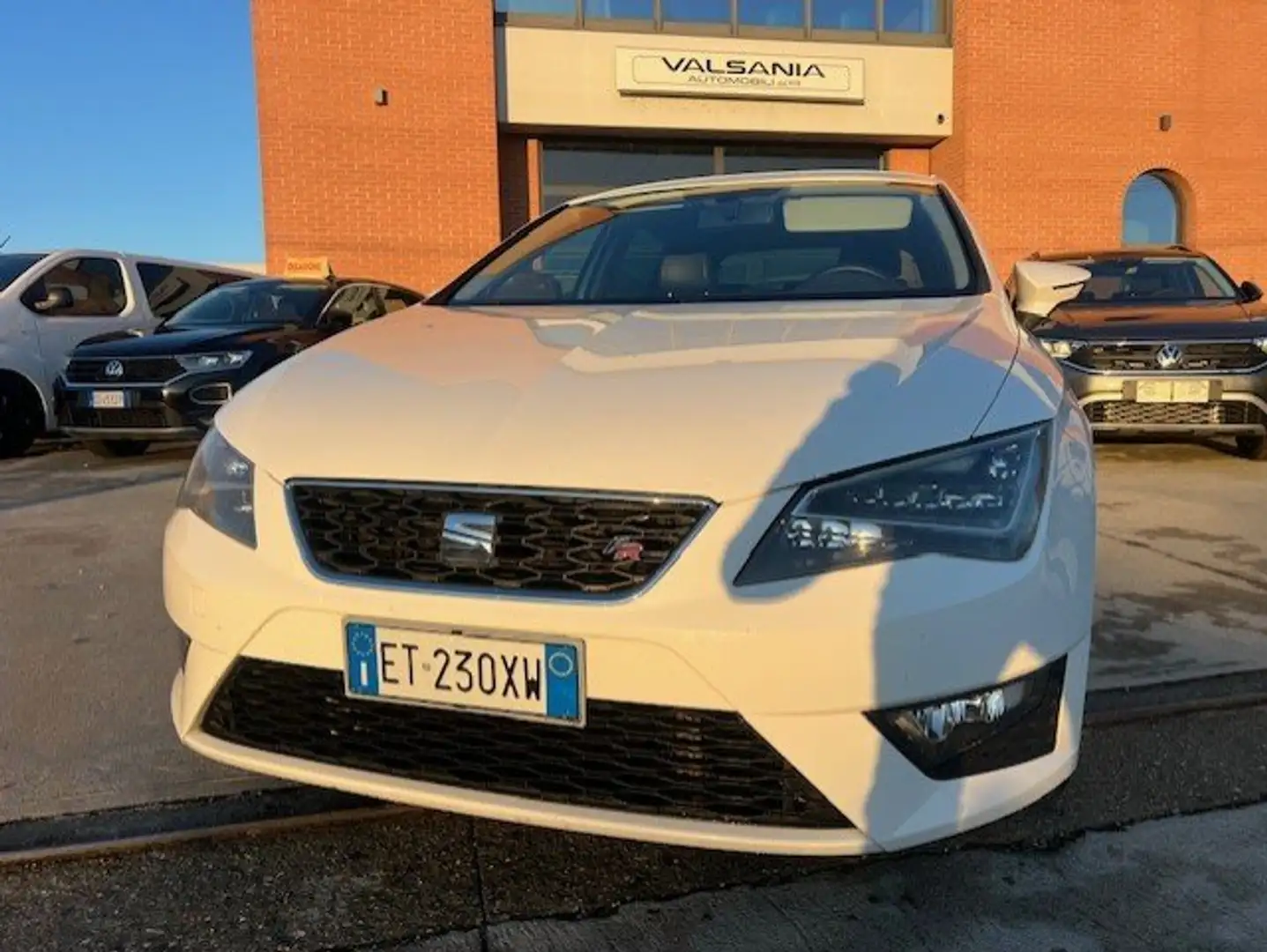SEAT Leon Leon 5p 2.0 tdi cr FR s Wit - 2