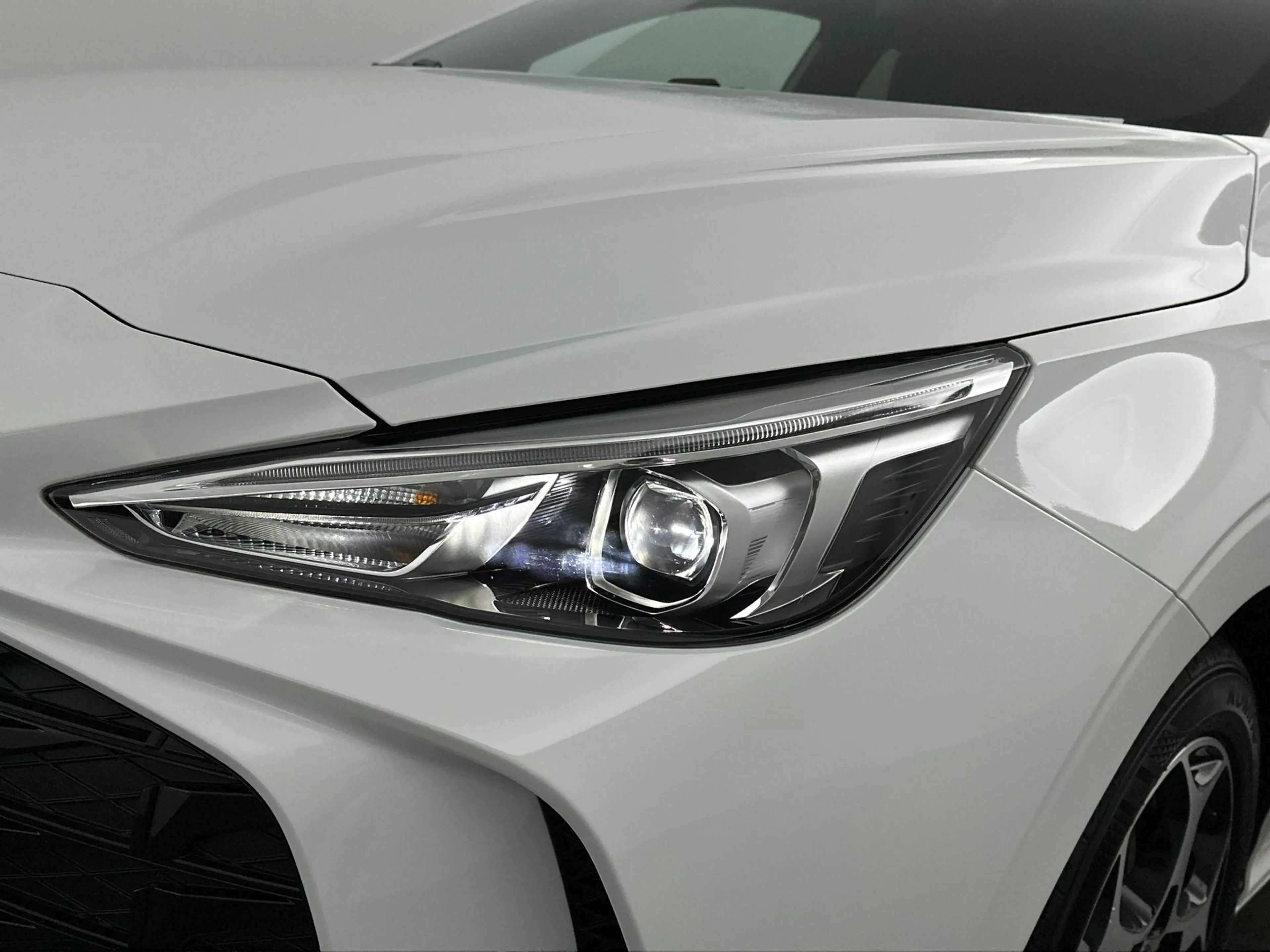MG MG3 1.5T Hybrid Luxury Madness Edition | Camera | LED — photo 13