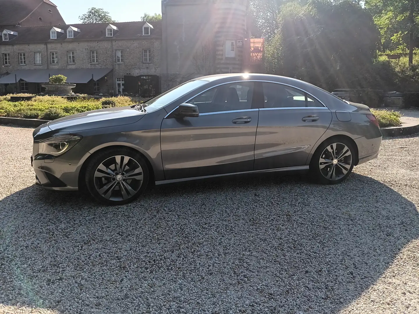 Mercedes-Benz CLA 180 CLA 180 Prestige Šedá - 1