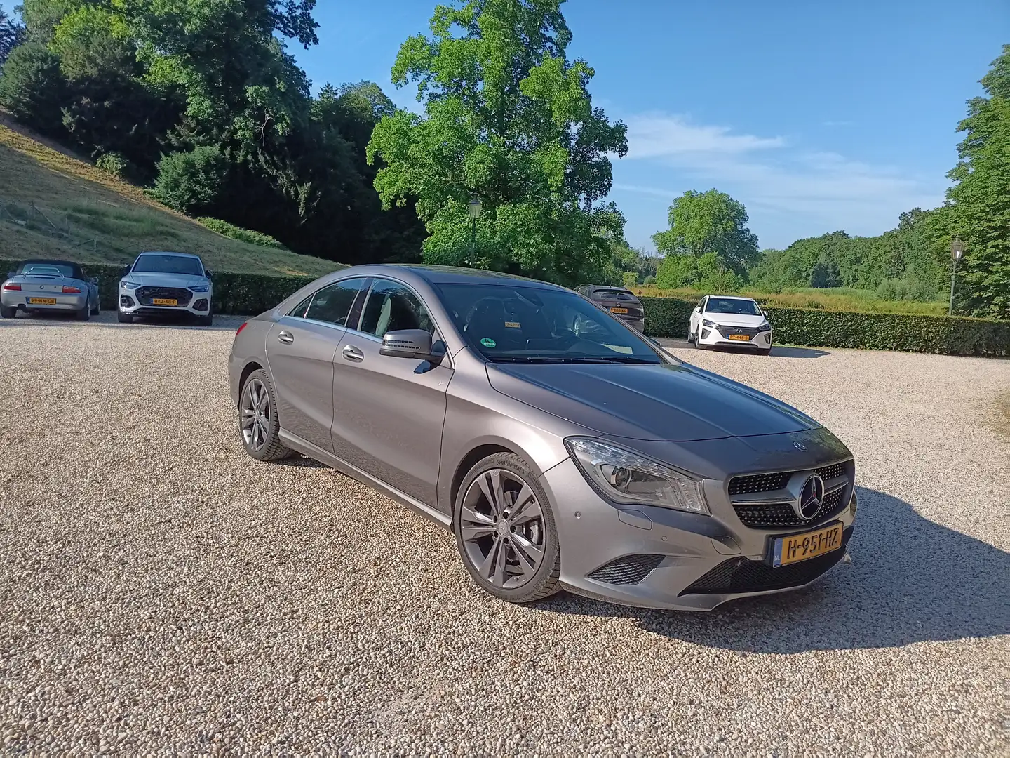Mercedes-Benz CLA 180 CLA 180 Prestige Šedá - 2