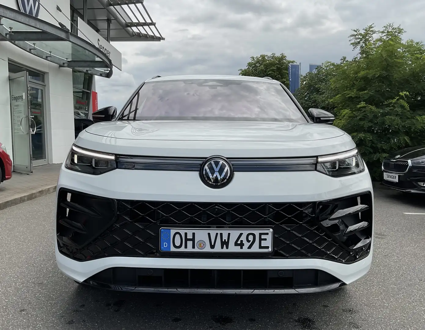 Volkswagen Tayron R-Line 1,5 l eHybrid Panorama Matrix-LED Blanc - 2