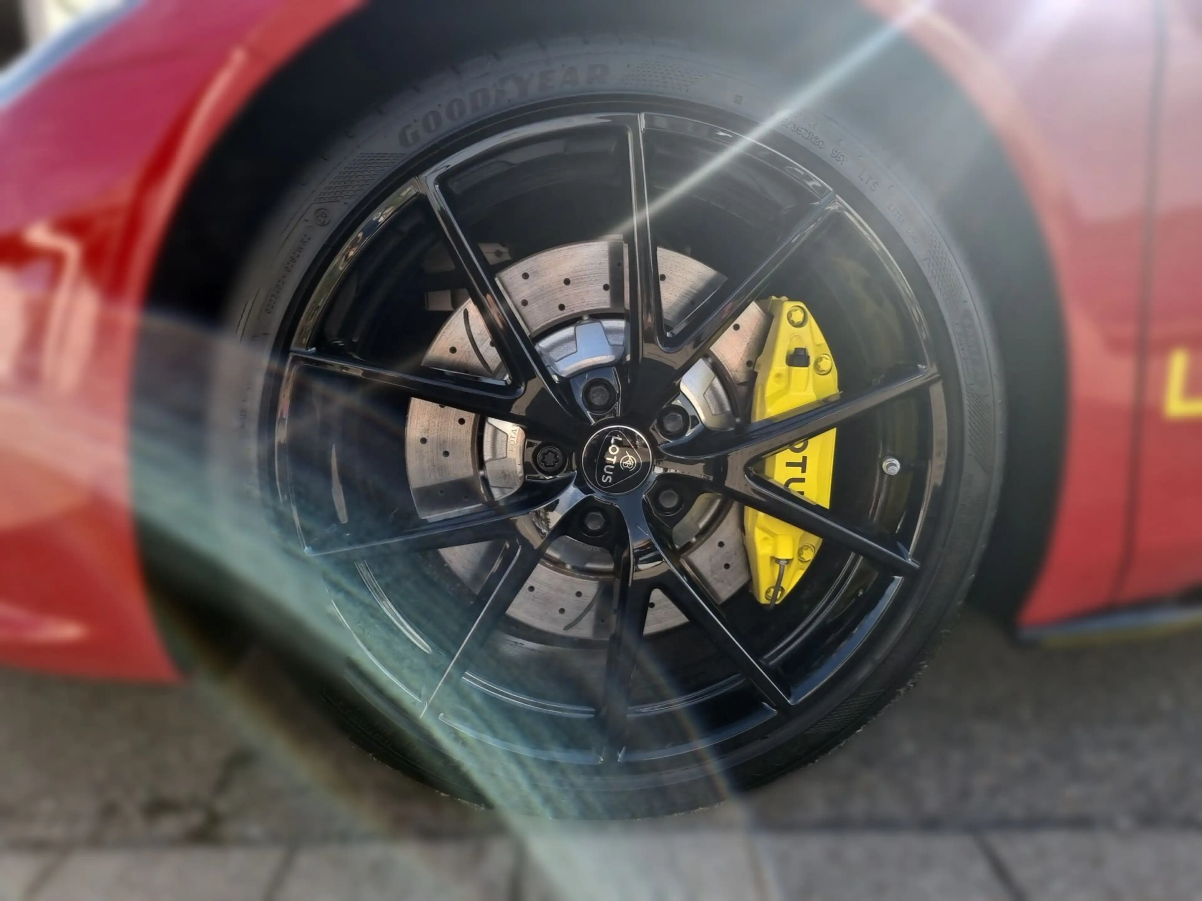 Lotus Emira V6 Racing-Line Navi LED Kamera PDC LM — photo 5