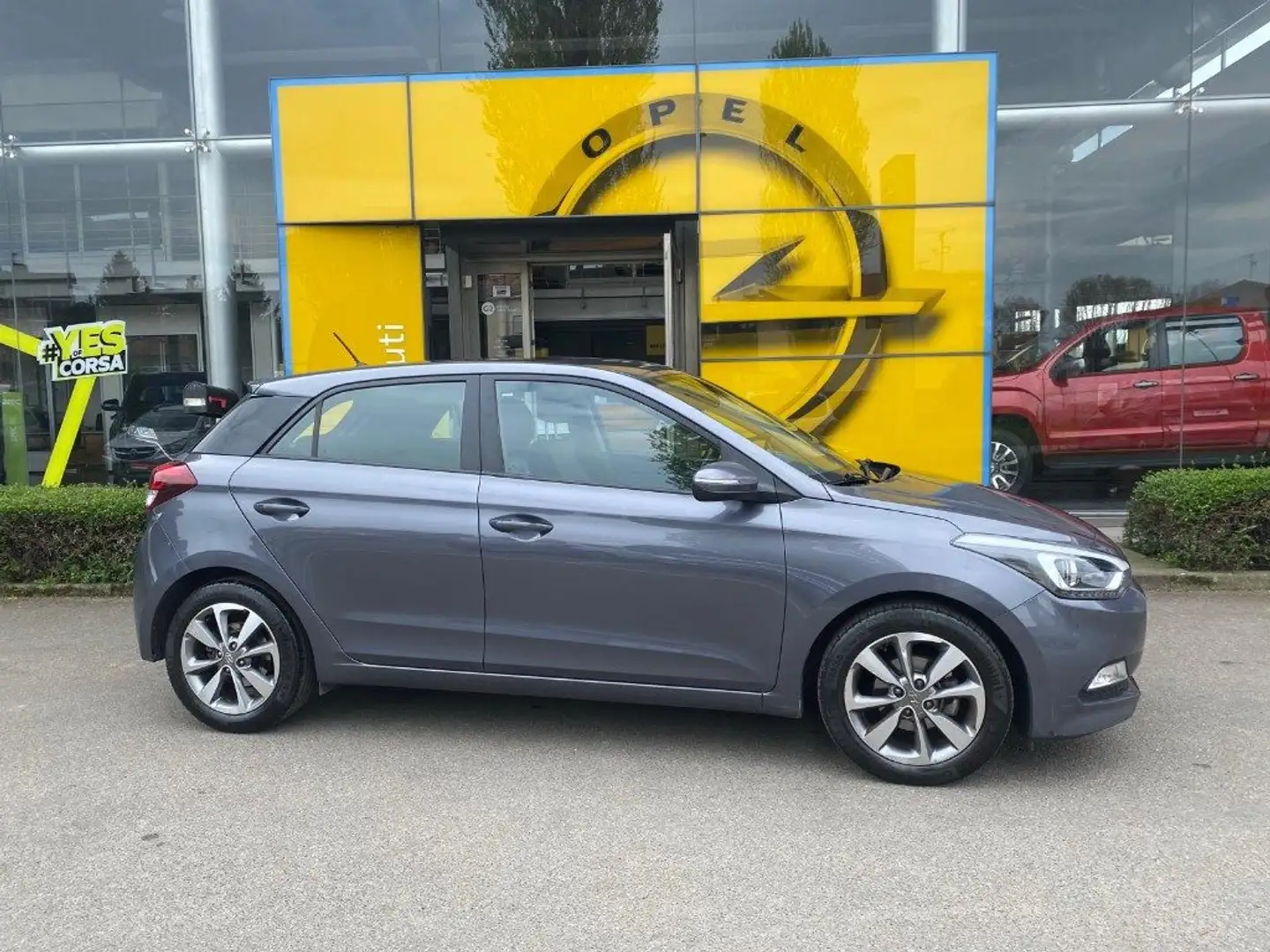 Hyundai i20 1.2 84 CV 5 porte Style Grau - 2