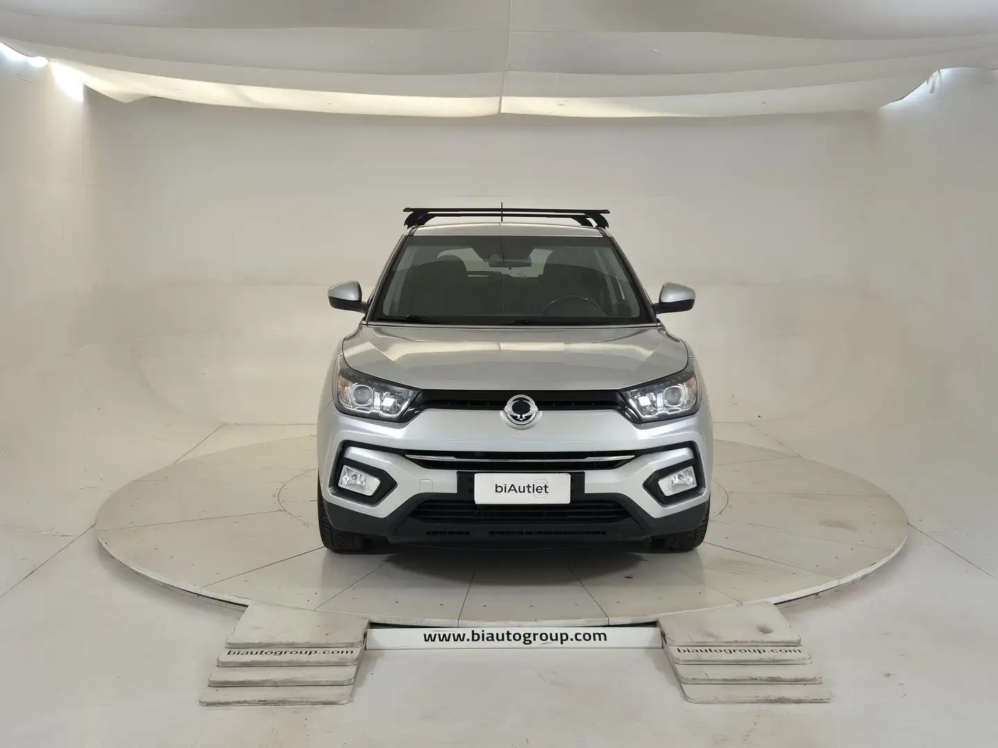 SsangYong Tivoli Benzina 1.6 Dream Gpl 2wd Plateado - 2