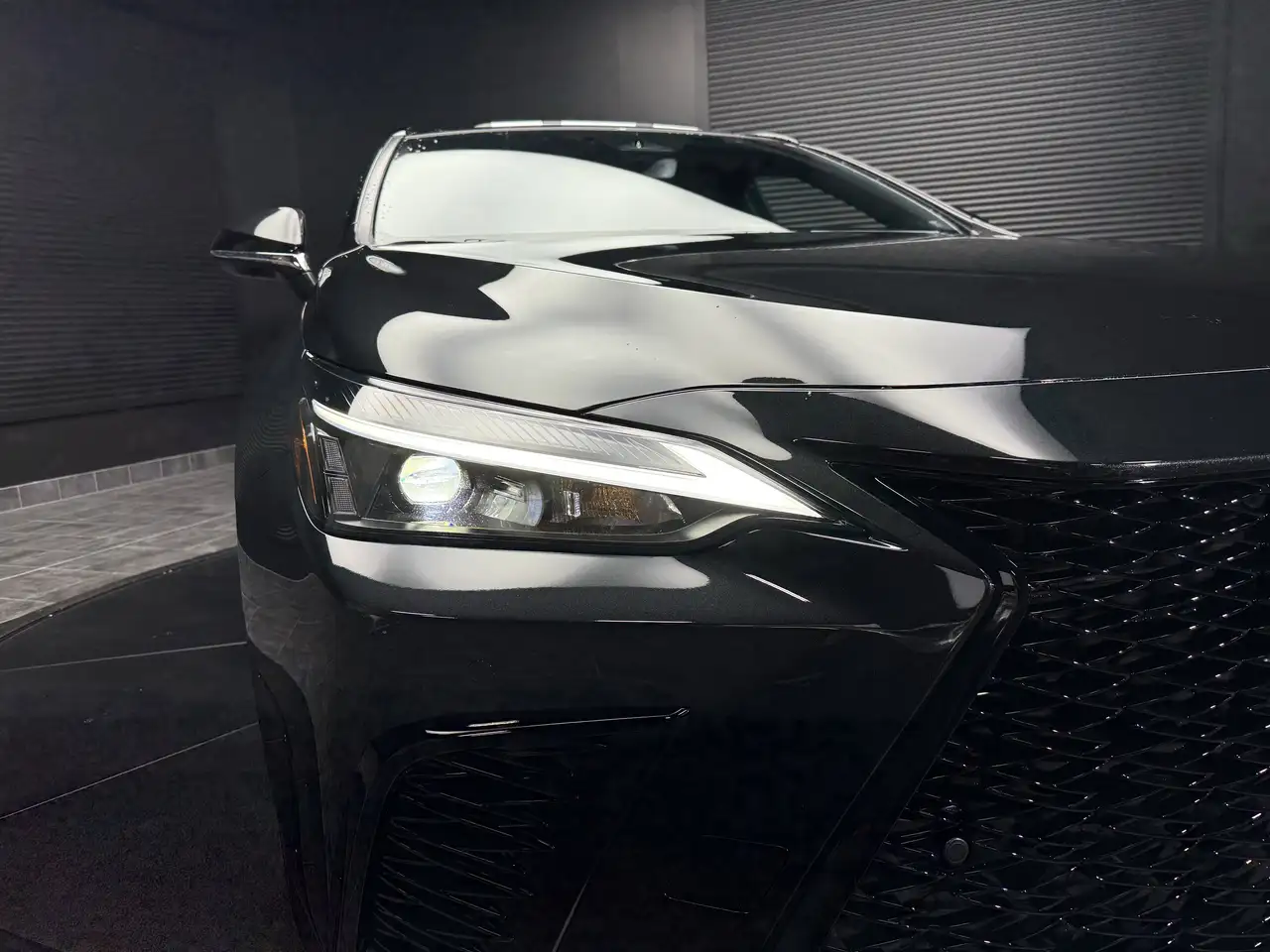 Lexus NX снимка Lexus NX