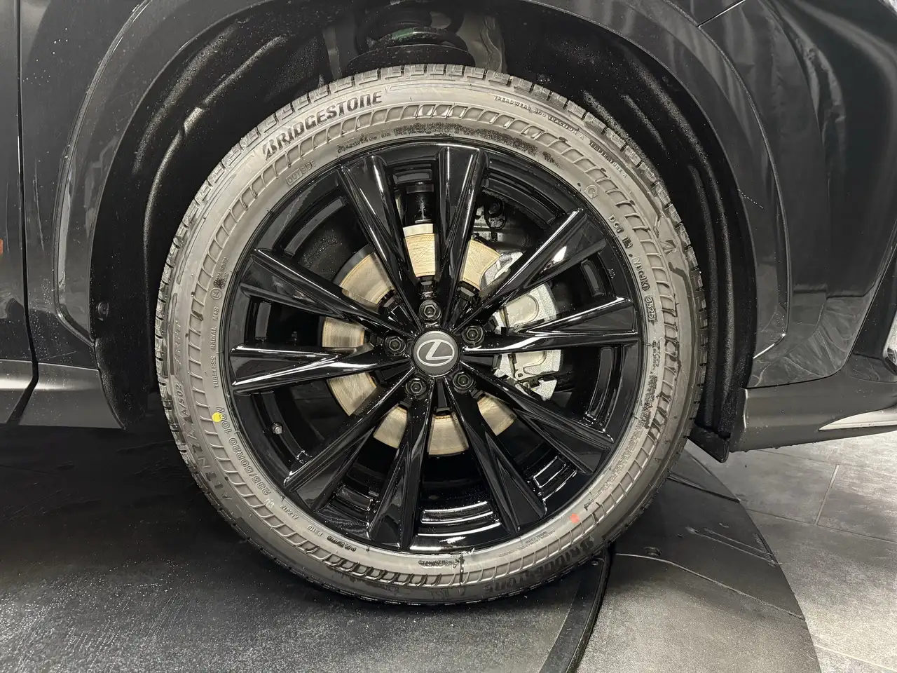 Lexus NX снимка Lexus NX