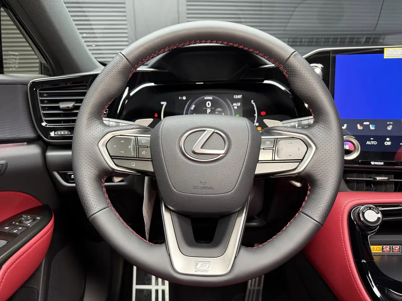 Lexus NX снимка Lexus NX