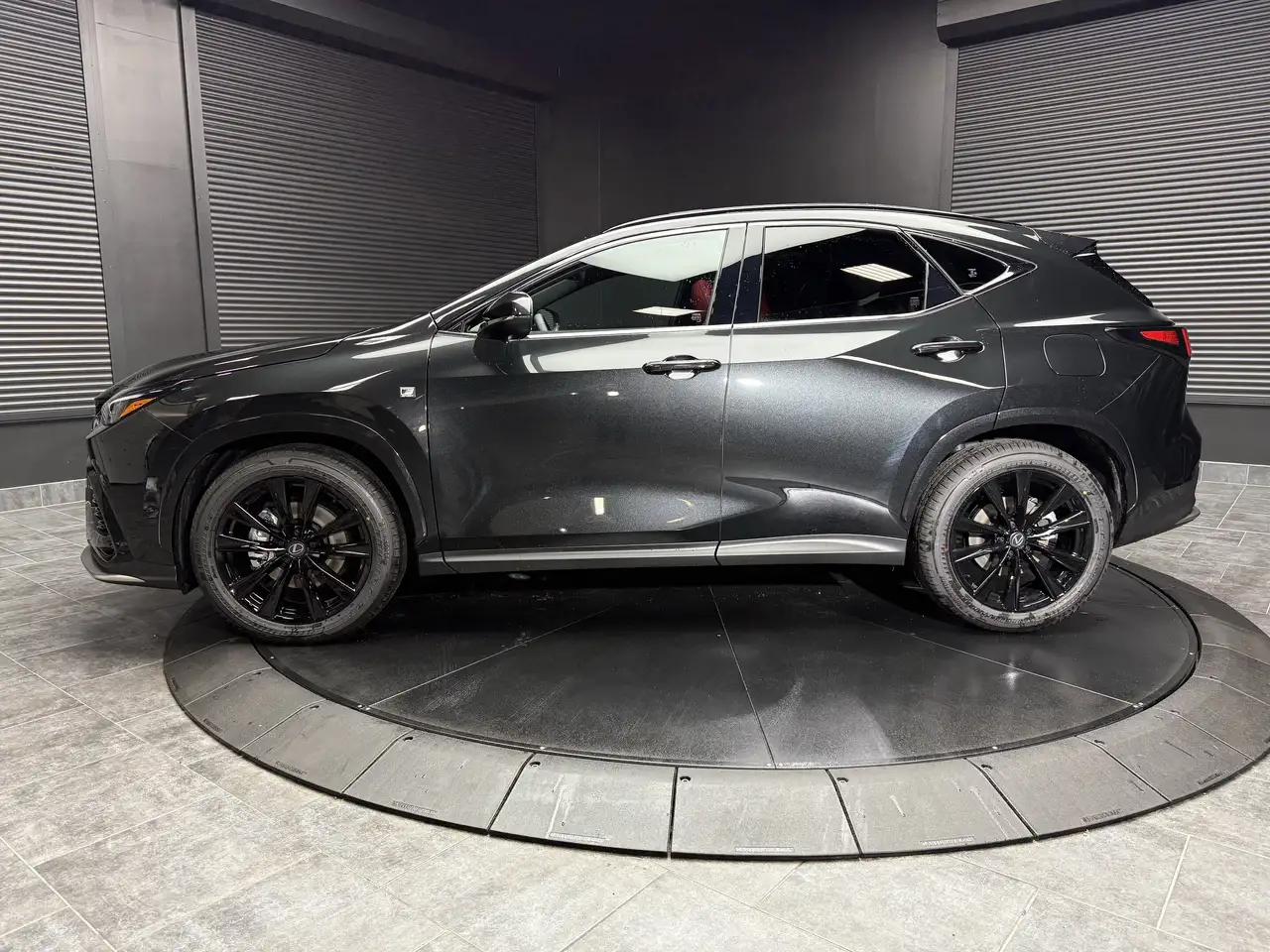 Lexus NX снимка Lexus NX