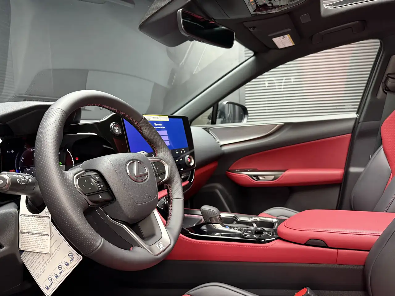 Lexus NX снимка Lexus NX