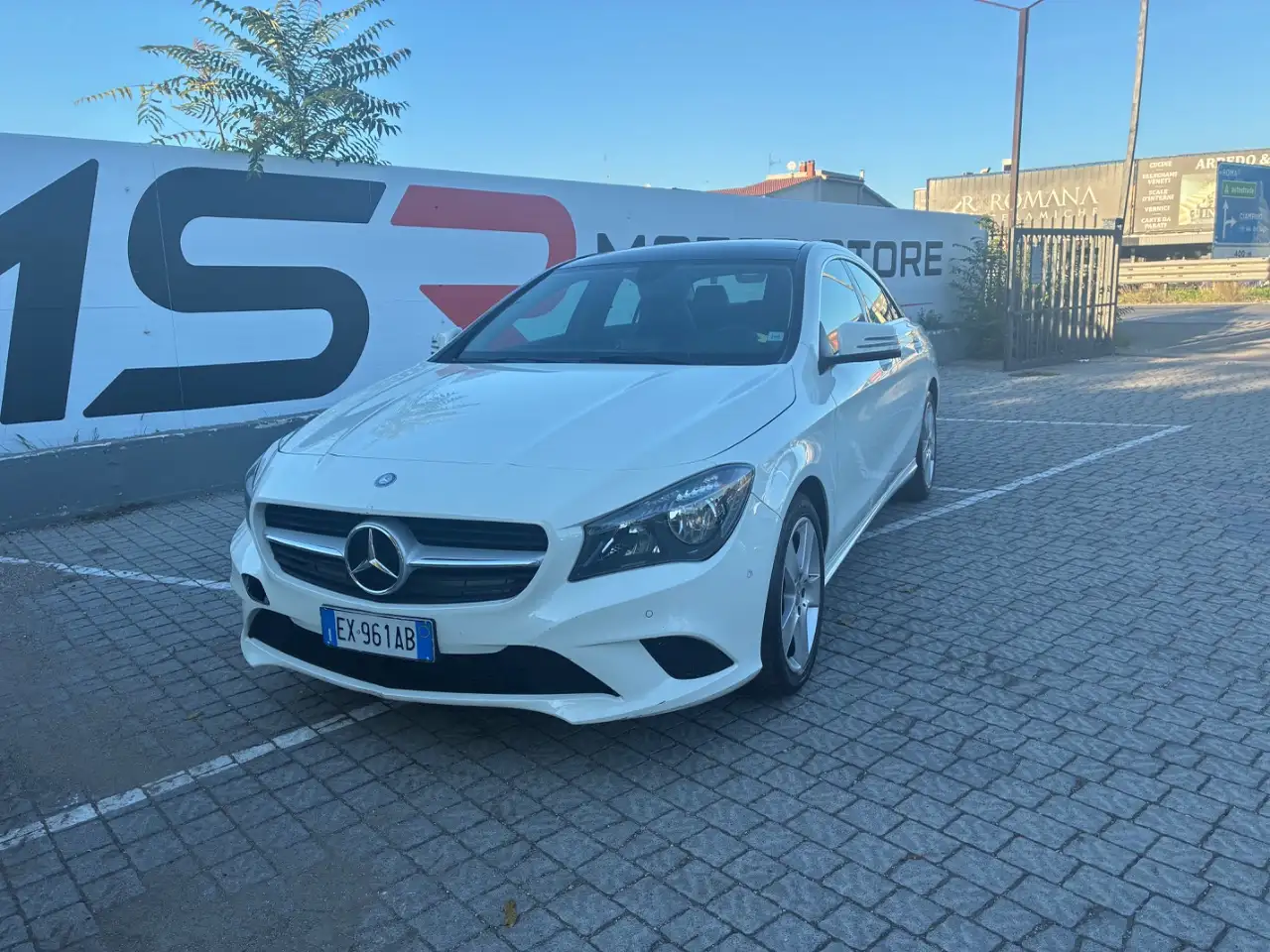 Mercedes-Benz CLA 180