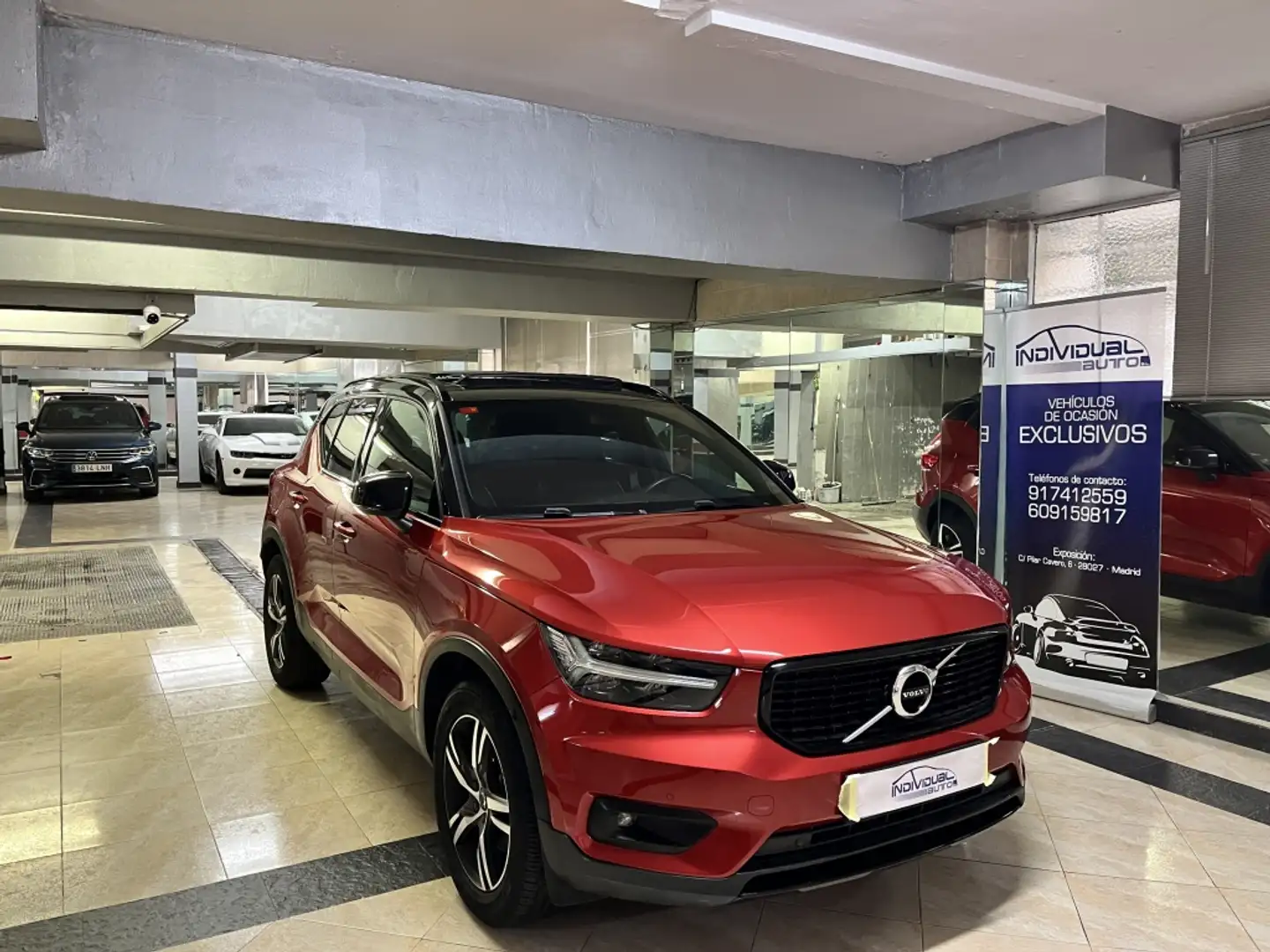 Volvo XC40 T4 R-Design Premium Edition Aut. Rojo - 1