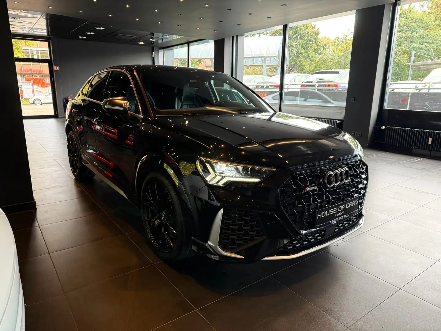 Audi RS Q3 Sportback 2.5 TFSI quattro*RS-Sitze*Virtual Zwart - 2