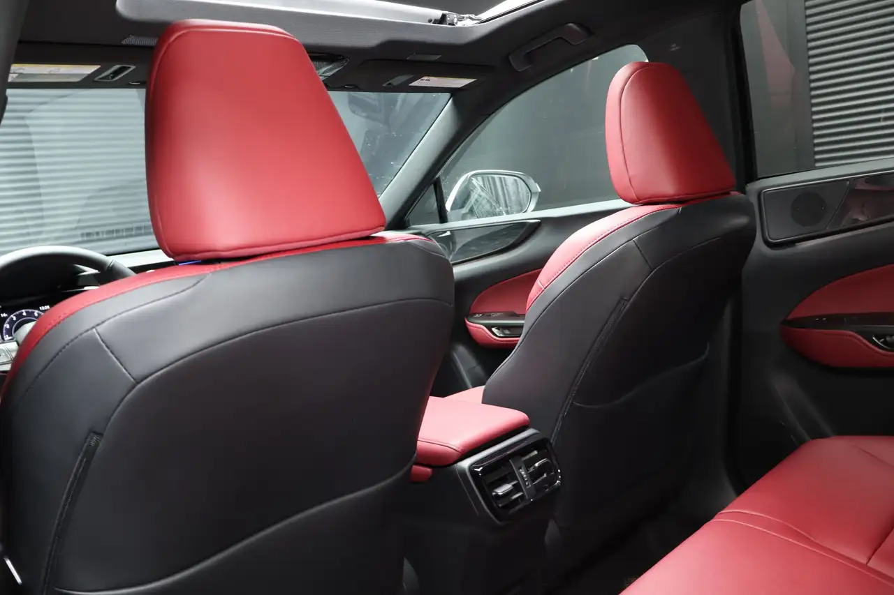 Lexus NX снимка Lexus NX