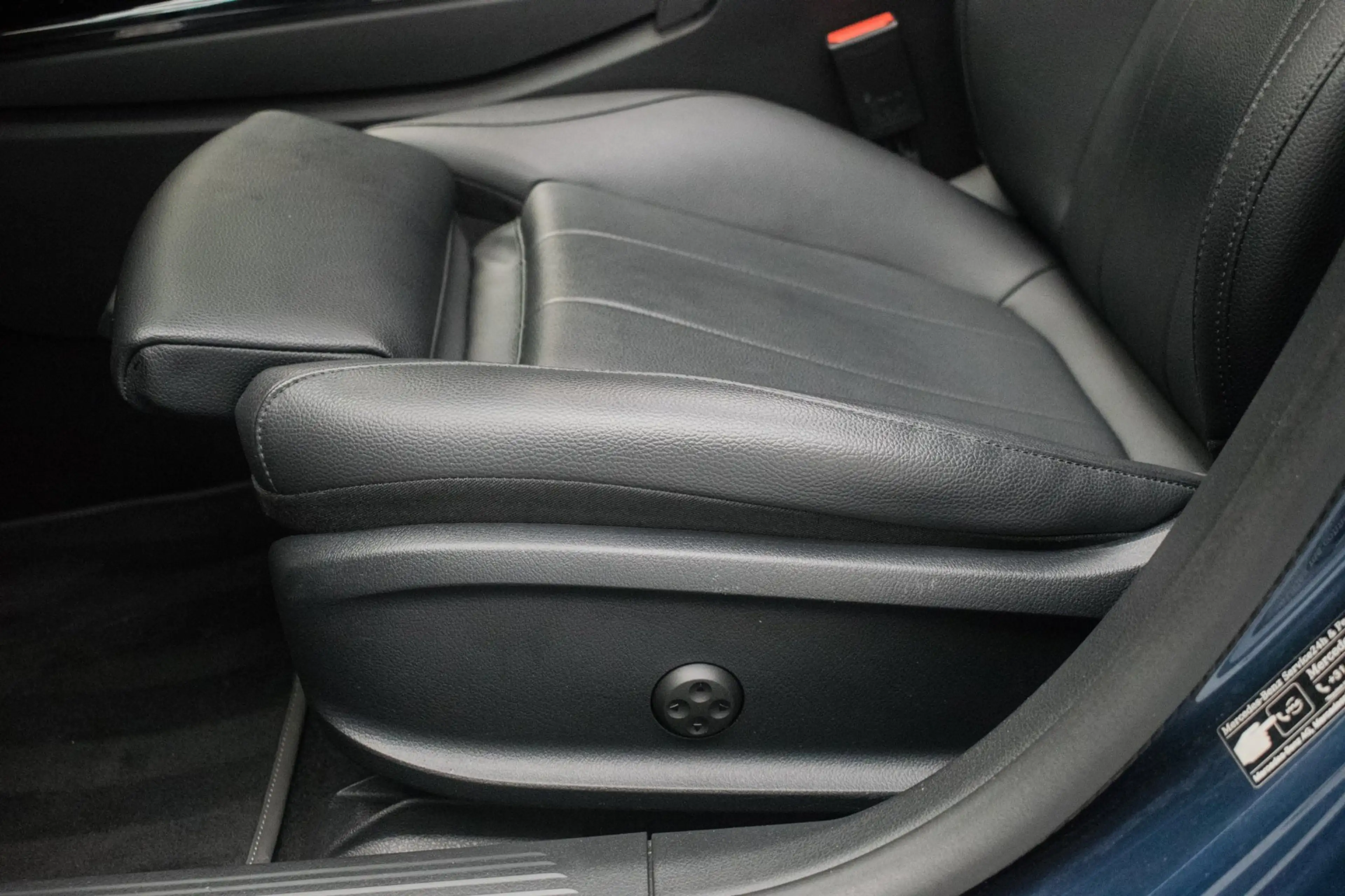Mercedes-Benz CLA 180 Business Solution Luxury NL-auto [ Panoramadak Sfe — photo 19
