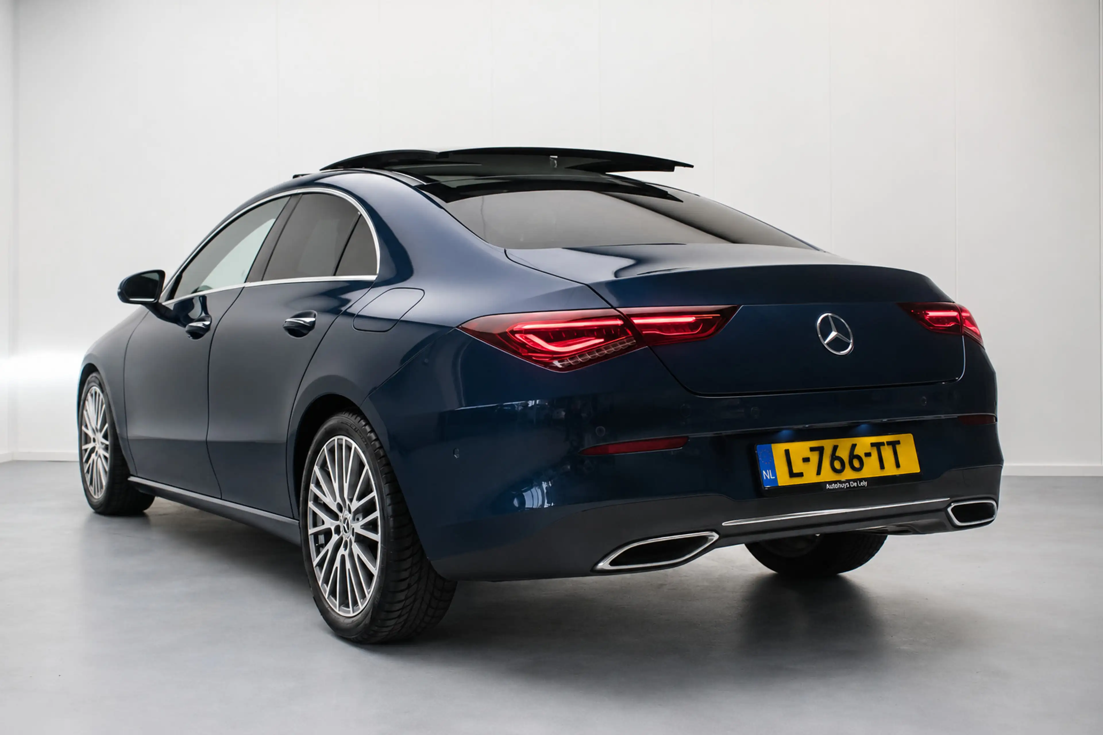 Mercedes-Benz CLA 180 Business Solution Luxury NL-auto [ Panoramadak Sfe — photo 5