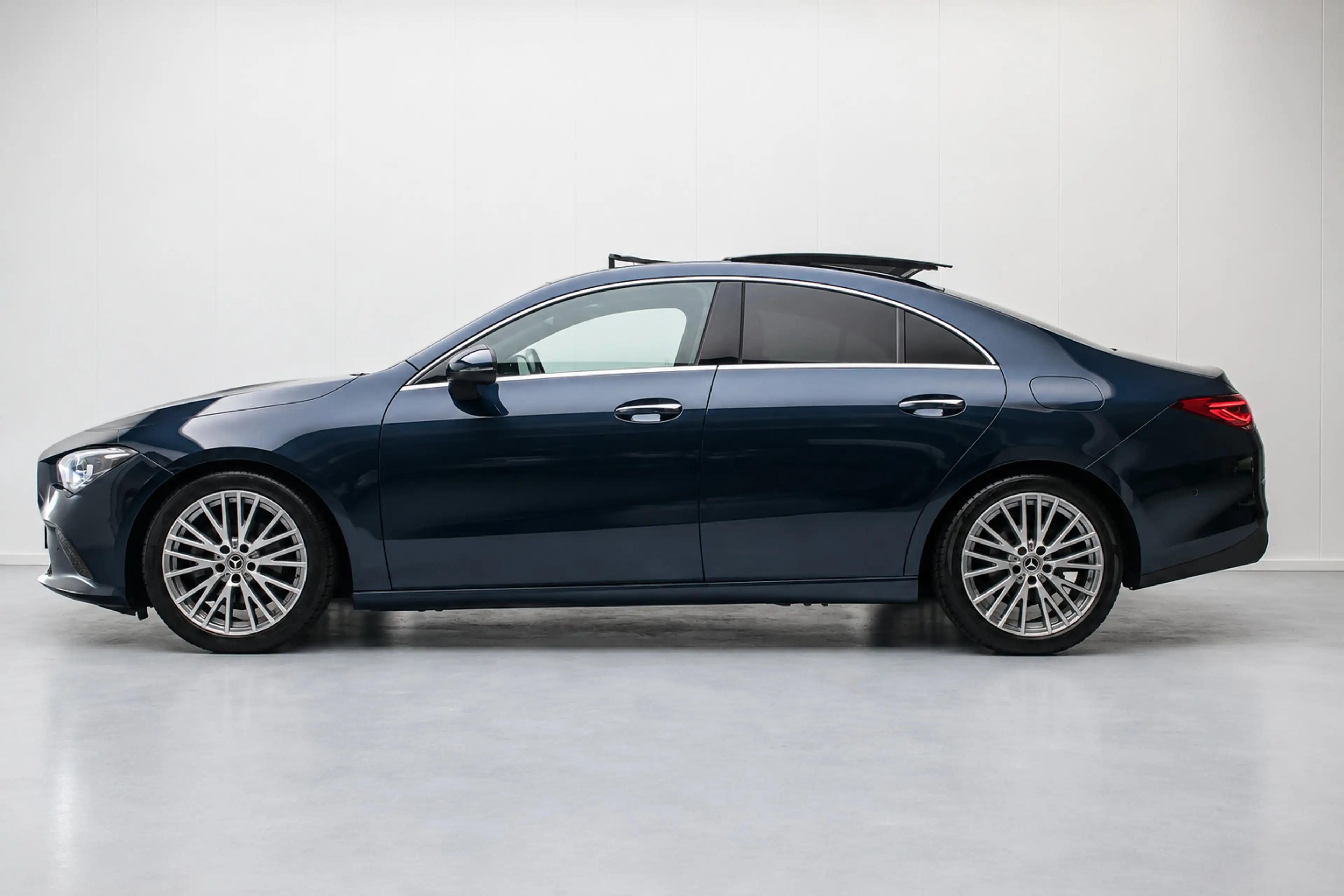 Mercedes-Benz CLA 180 Business Solution Luxury NL-auto [ Panoramadak Sfe — photo 4