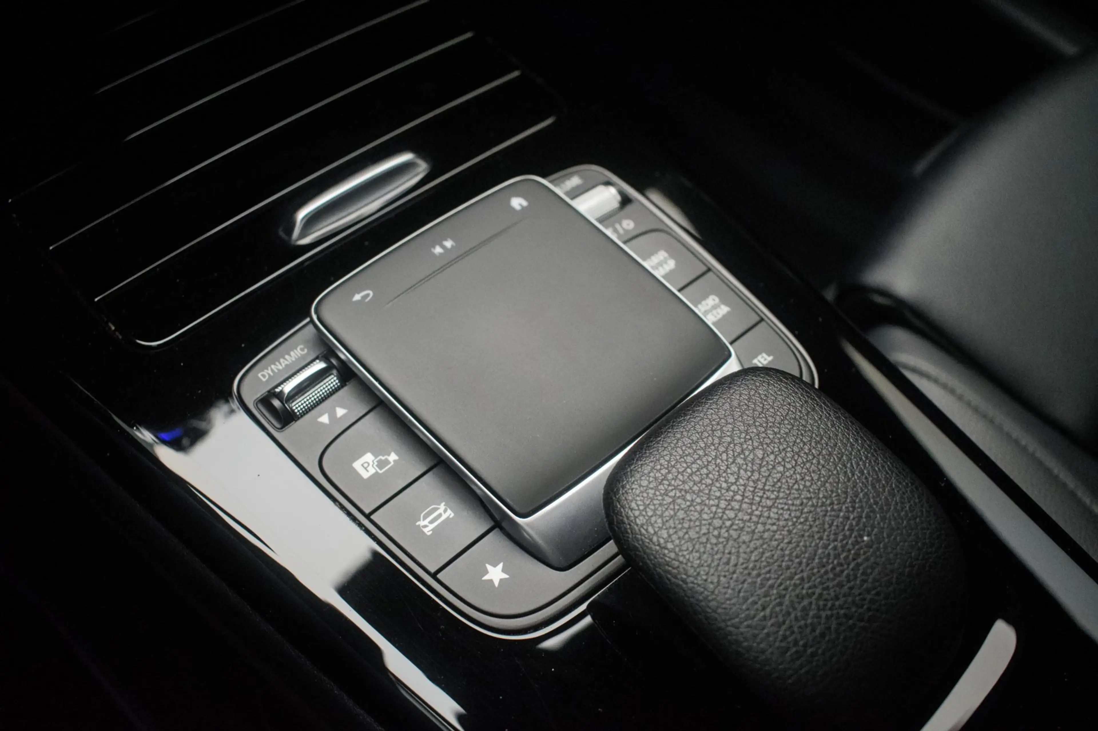 Mercedes-Benz CLA 180 Business Solution Luxury NL-auto [ Panoramadak Sfe — photo 29