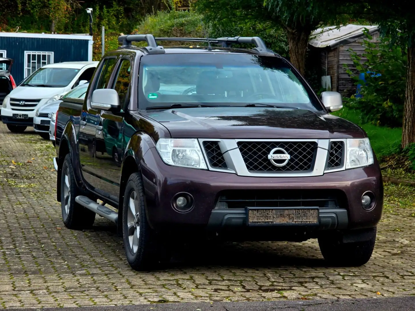Nissan Navara Pickup Double Cab PLATINUM 4X4 Schwarz - 1